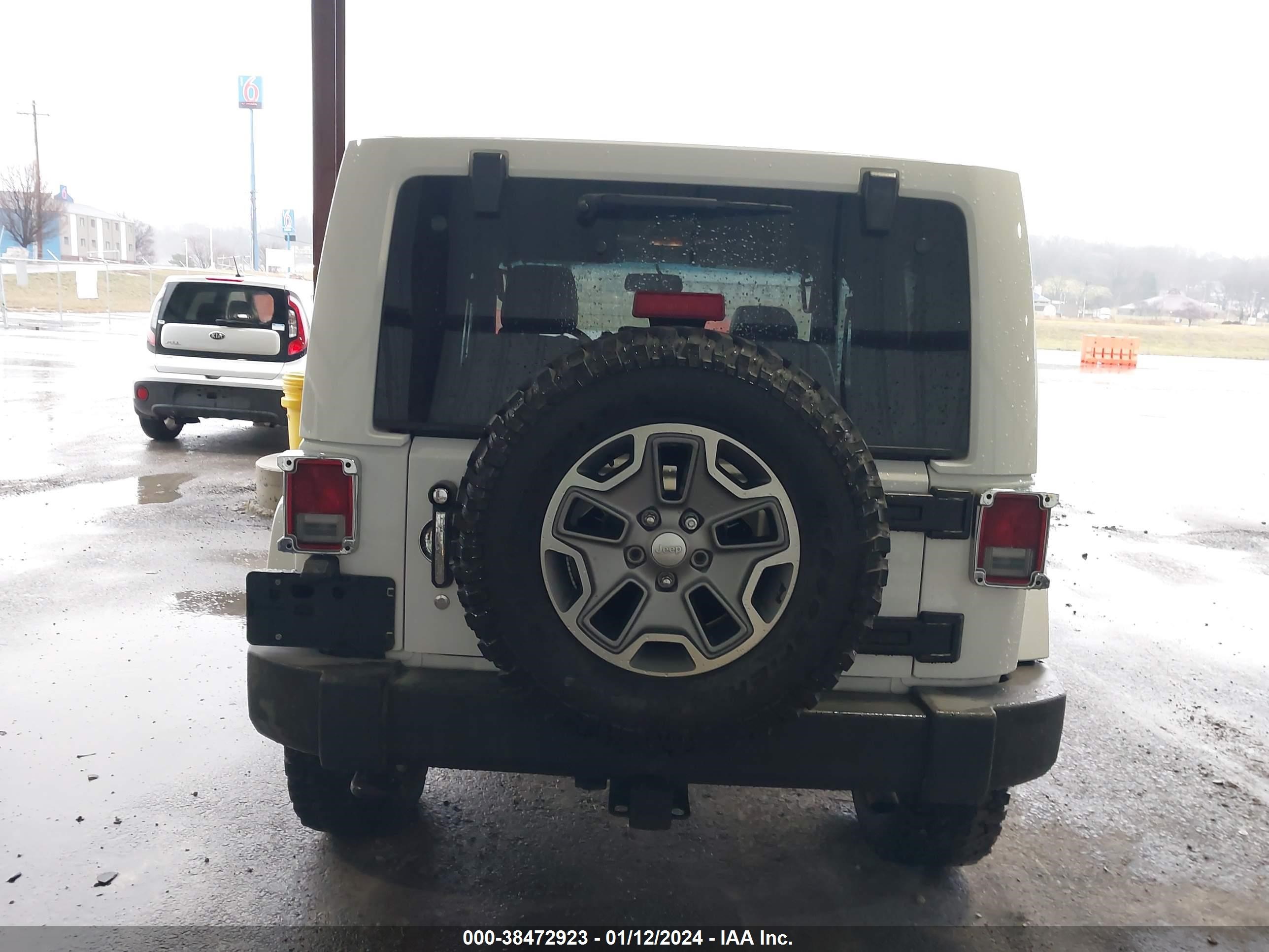 2014 Jeep Wrangler Rubicon vin: 1C4BJWCG3EL143855