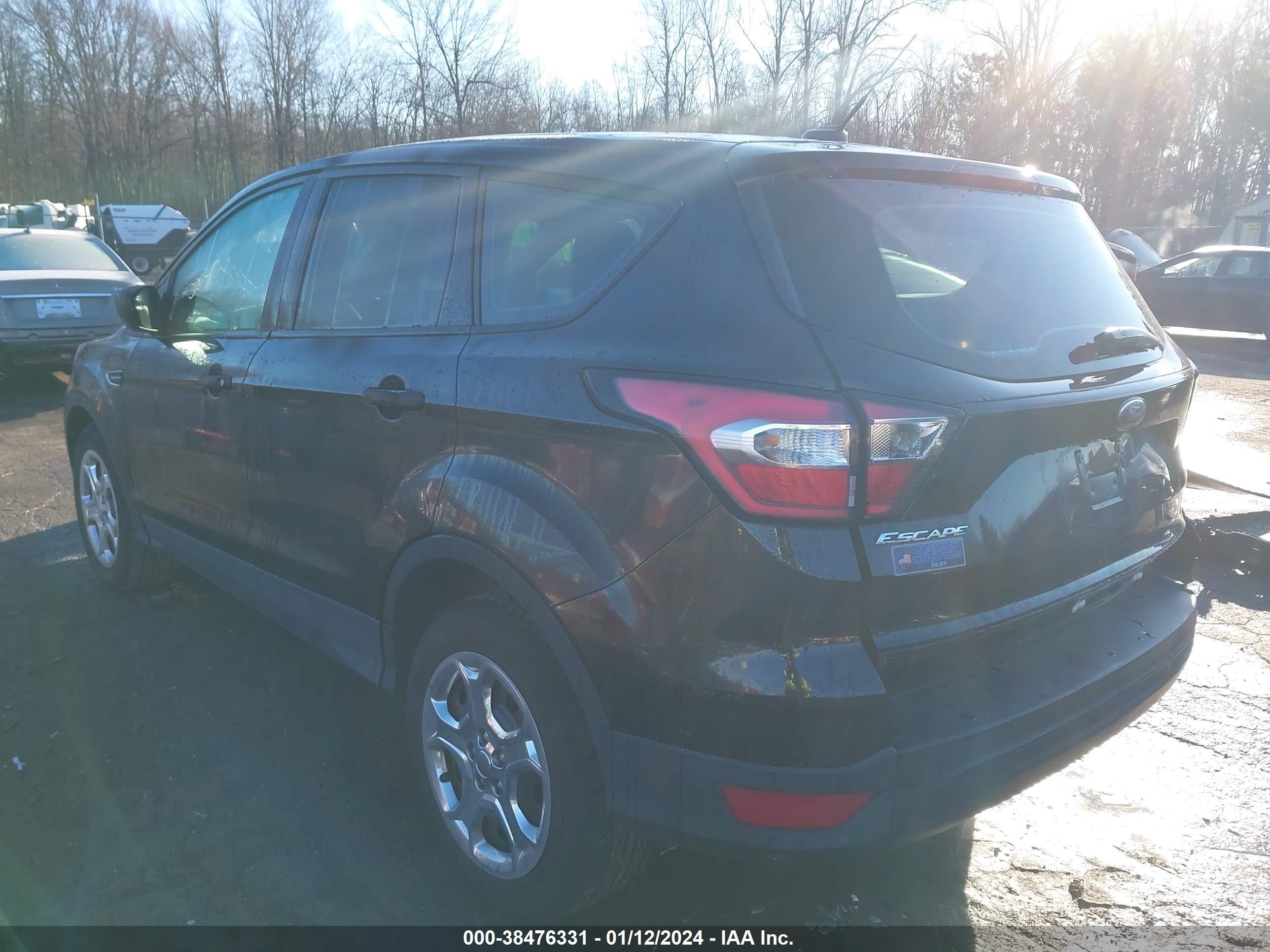 2017 Ford Escape S vin: 1FMCU0F74HUD01568