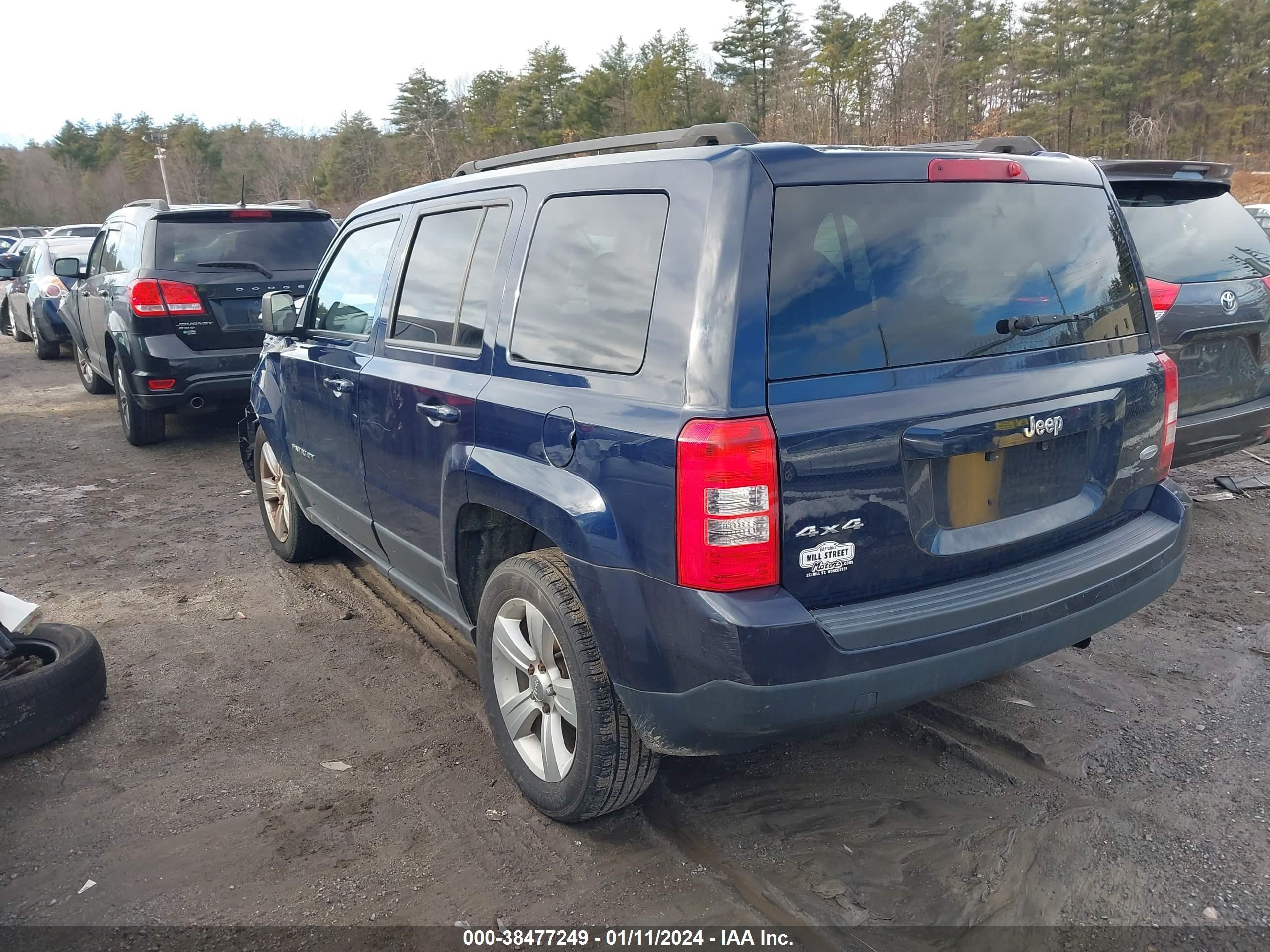 2014 Jeep Patriot Latitude vin: 1C4NJRFB5ED766533