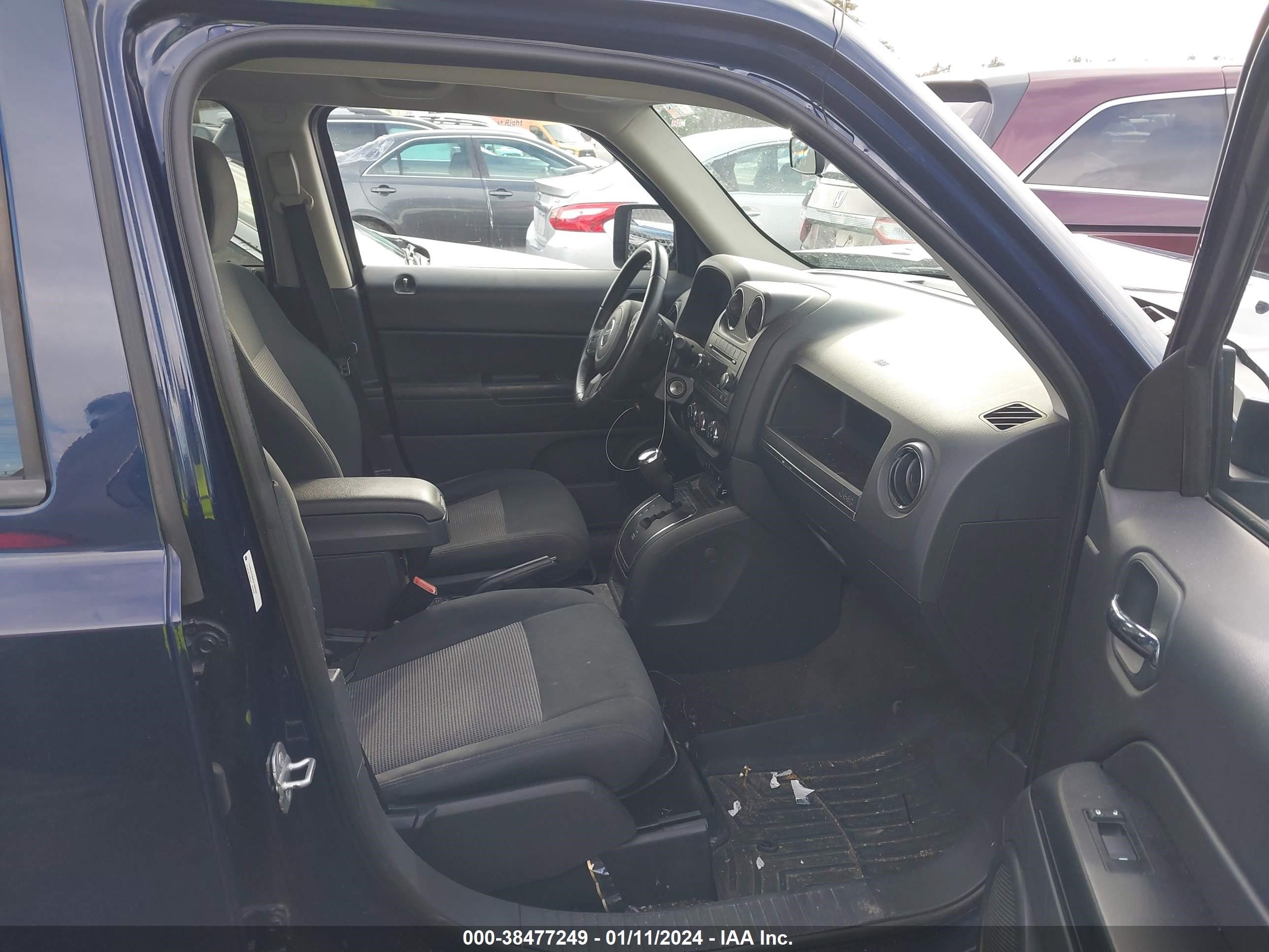 2014 Jeep Patriot Latitude vin: 1C4NJRFB5ED766533