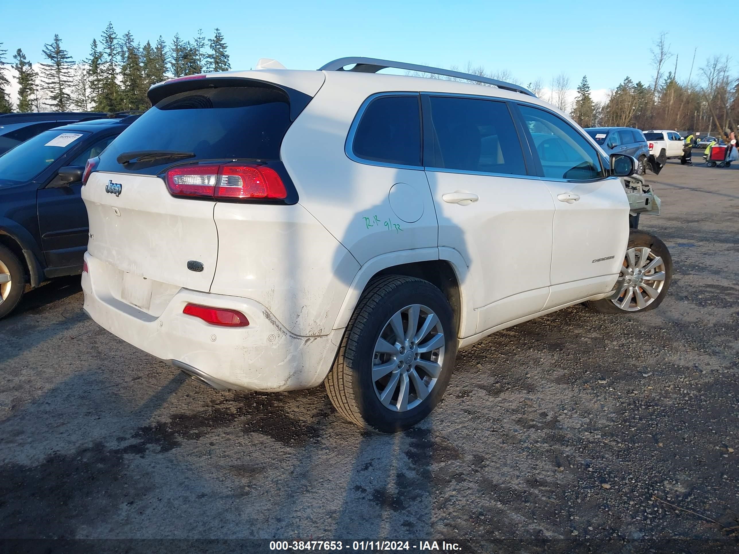 2017 Jeep Cherokee Overland 4X4 vin: 1C4PJMJS2HW609358