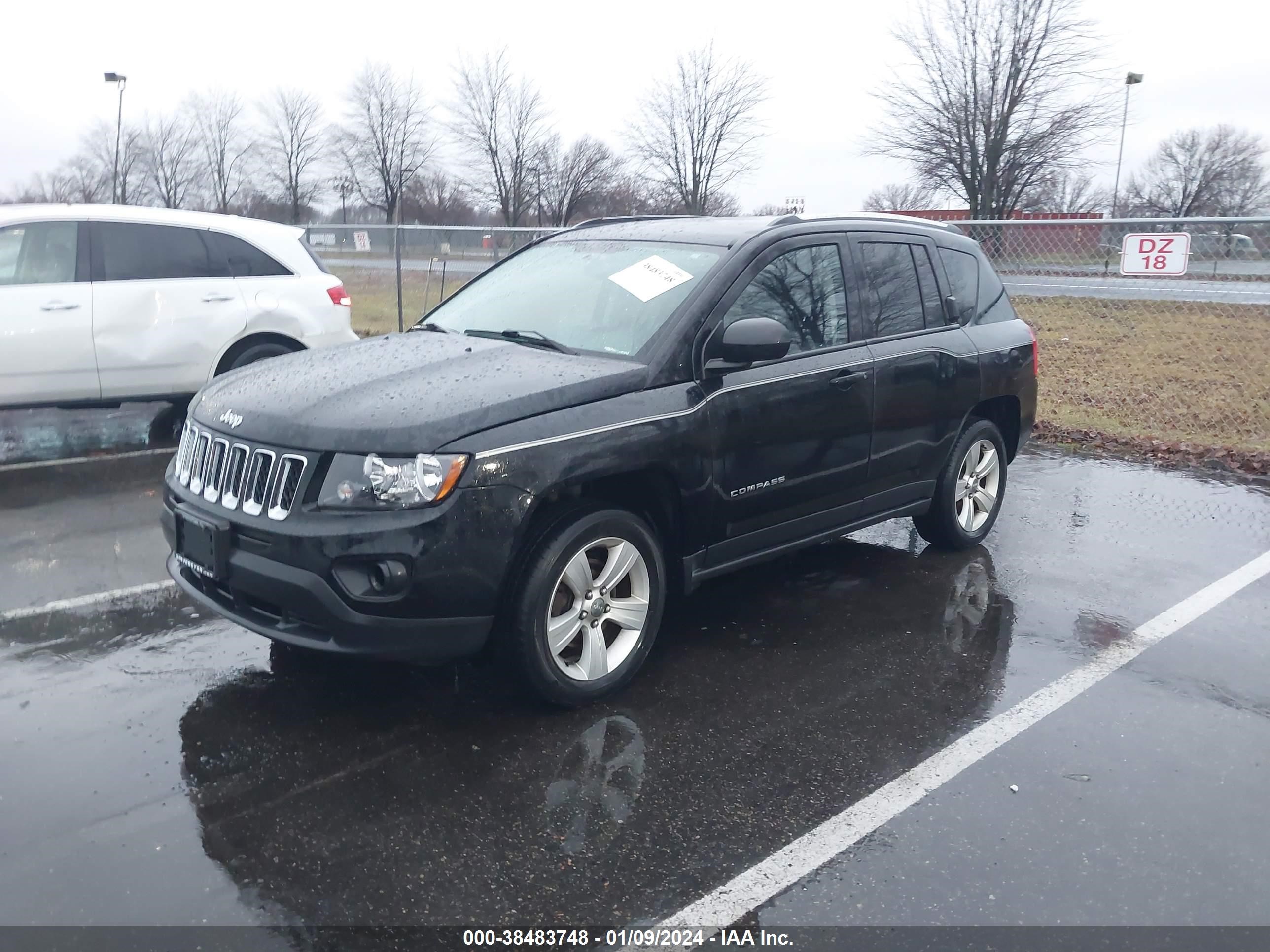 2013 Jeep Compass Latitude vin: 1C4NJDEB7DD246353