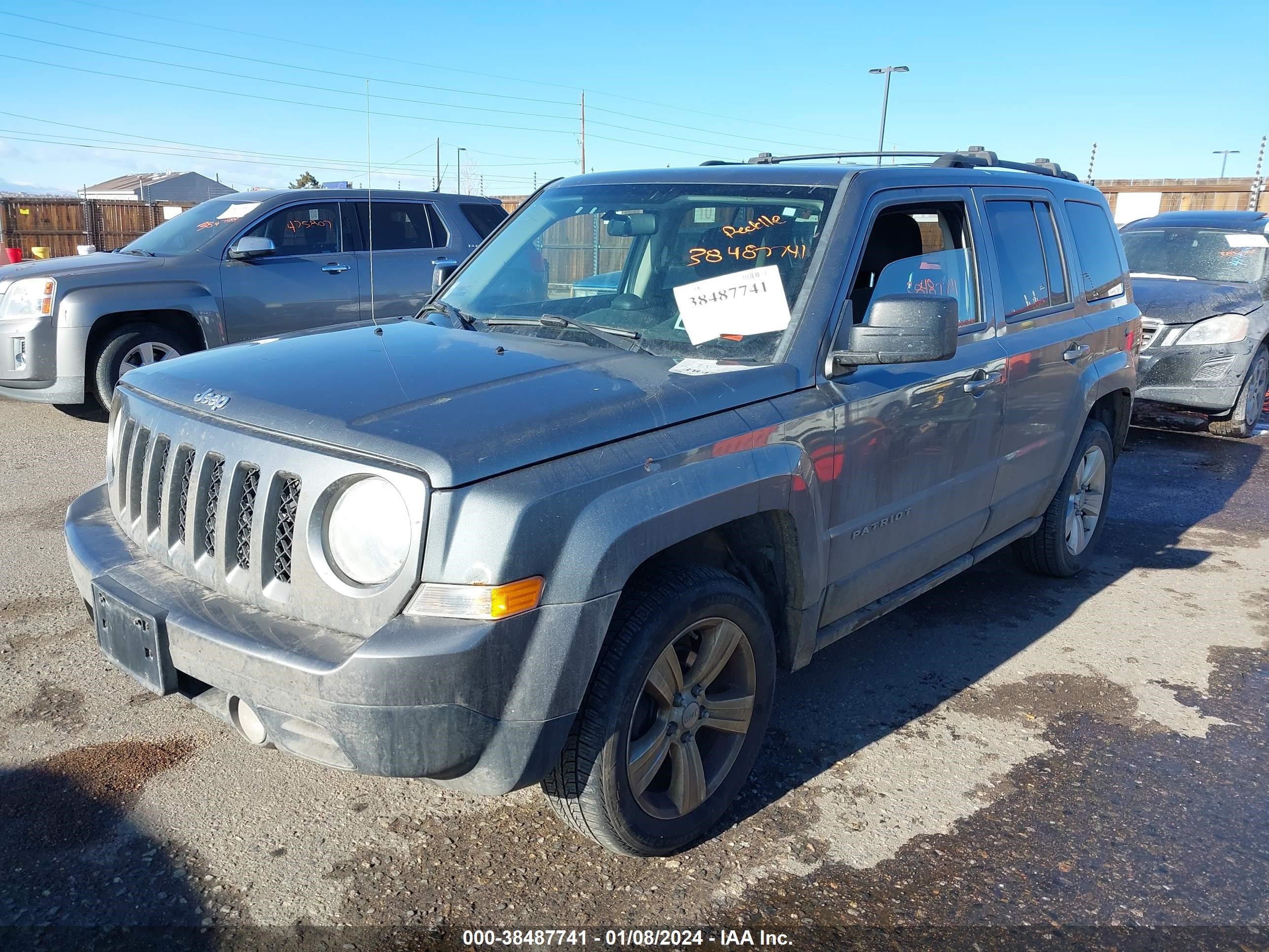 2012 Jeep Patriot Latitude vin: 1C4NJRFB7CD659609