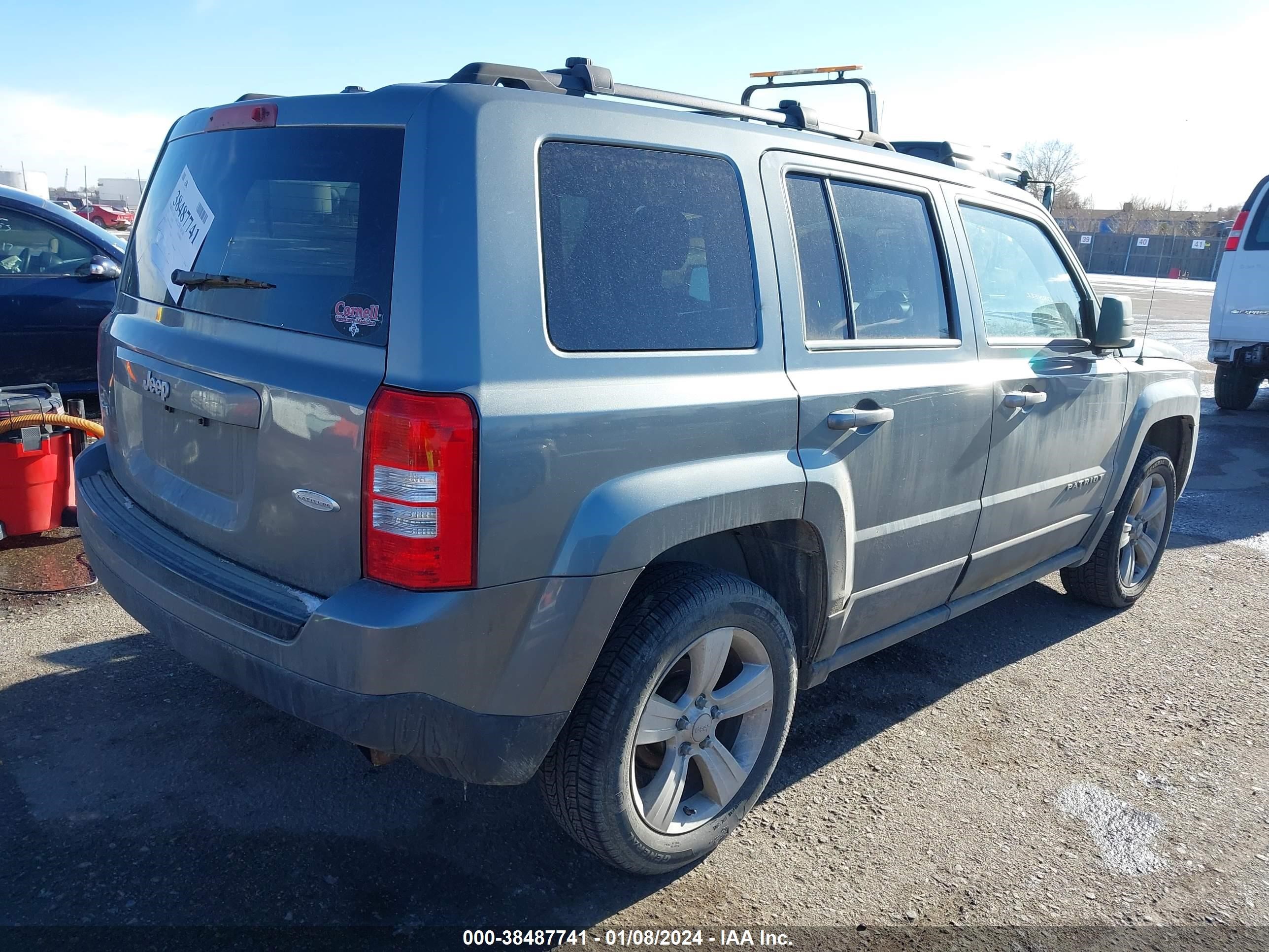 2012 Jeep Patriot Latitude vin: 1C4NJRFB7CD659609