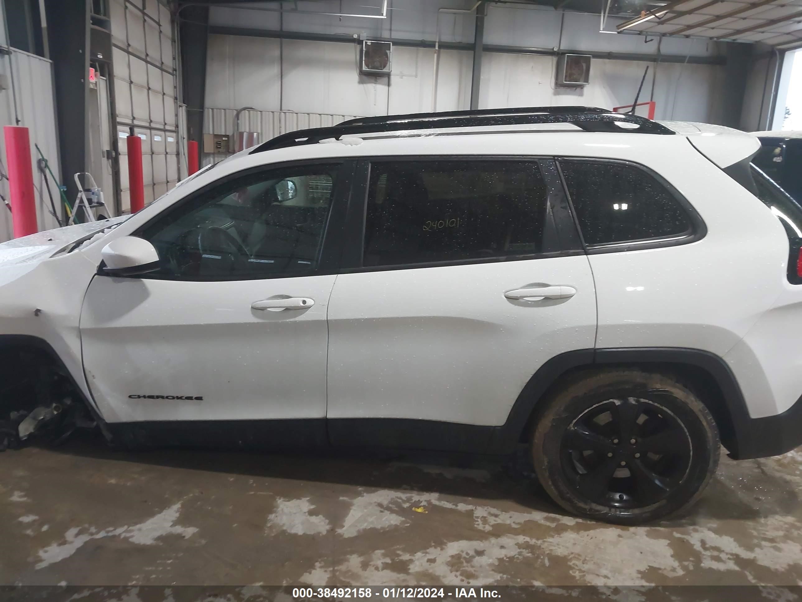 2016 Jeep Cherokee Altitude vin: 1C4PJMCB4GW122173