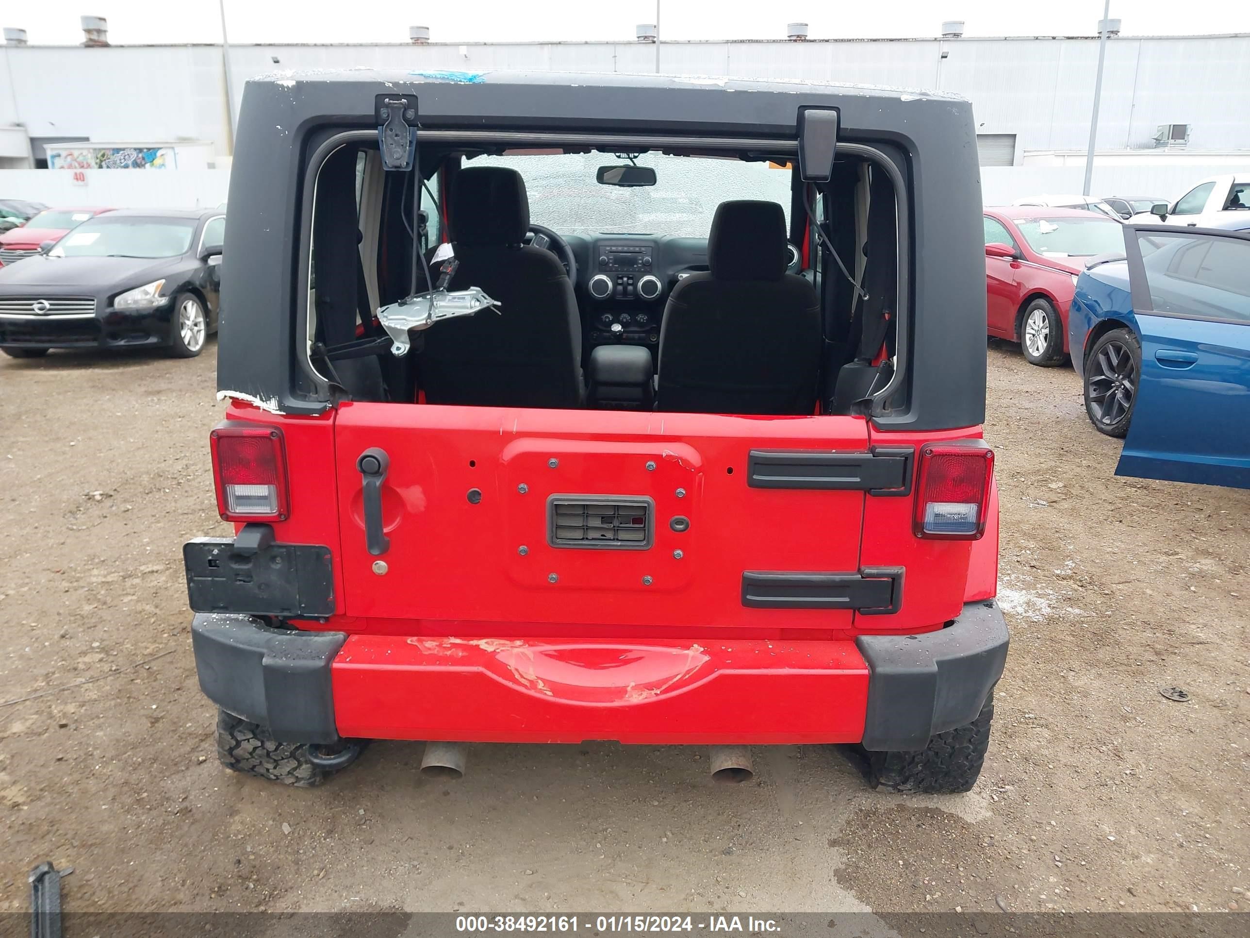 2017 Jeep Wrangler Sahara 4X4 vin: 1C4AJWBG8HL533108