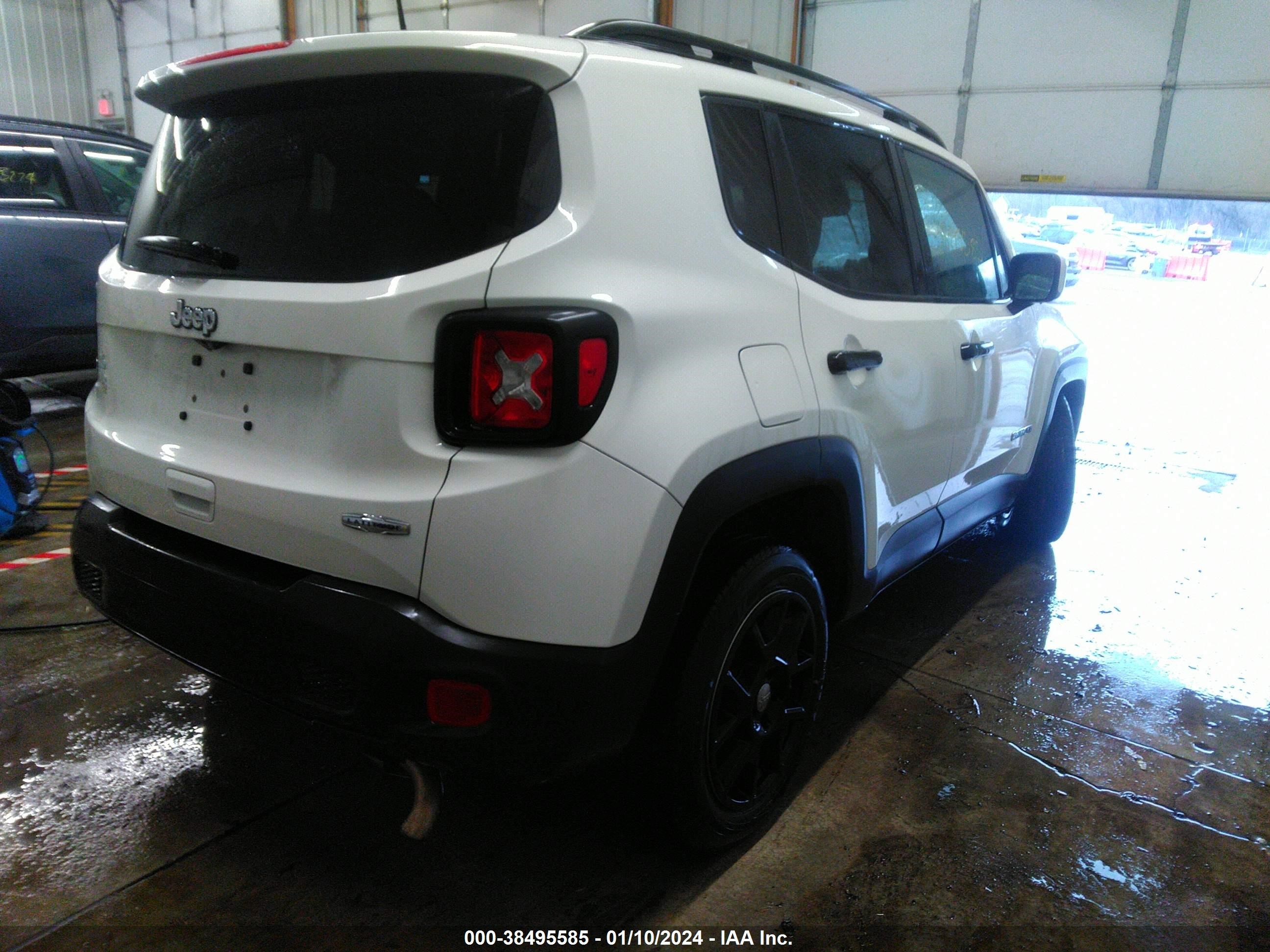 2020 Jeep Renegade Latitude Fwd vin: ZACNJABB8LPL08133