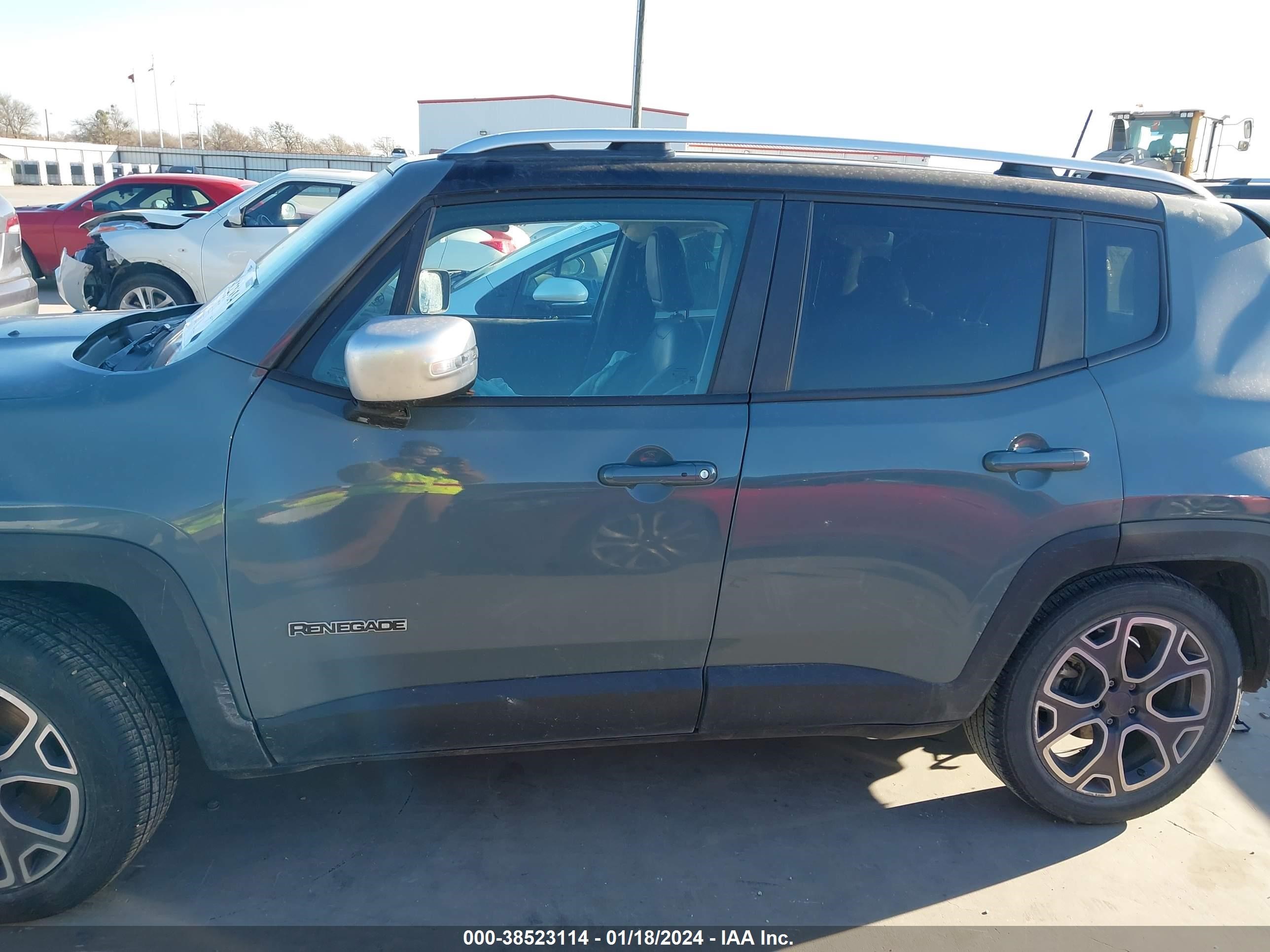 2018 Jeep Renegade Limited Fwd vin: ZACCJADB1JPH24285