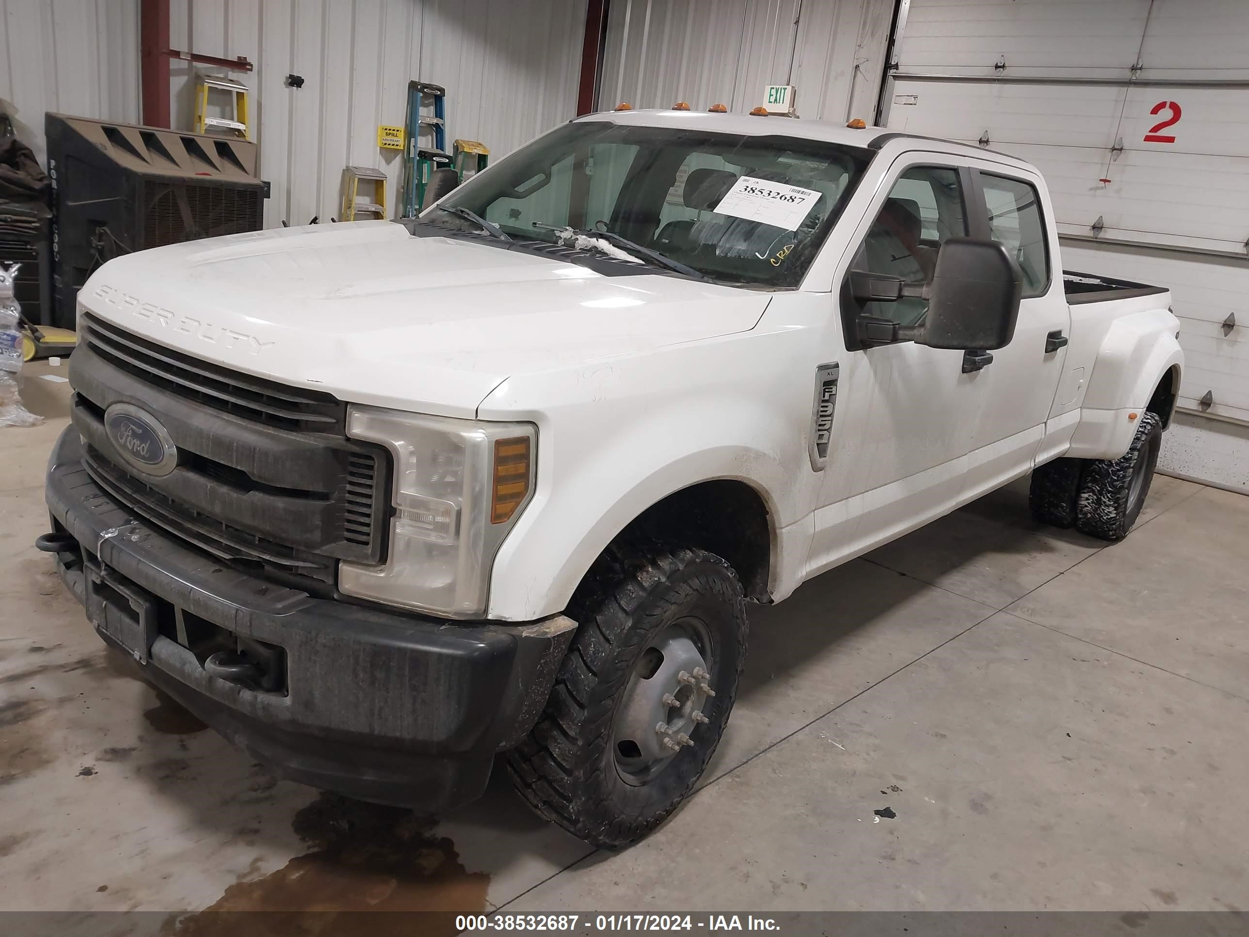 2019 Ford F-350 Super Duty vin: 1FDWW3D64KEG56499