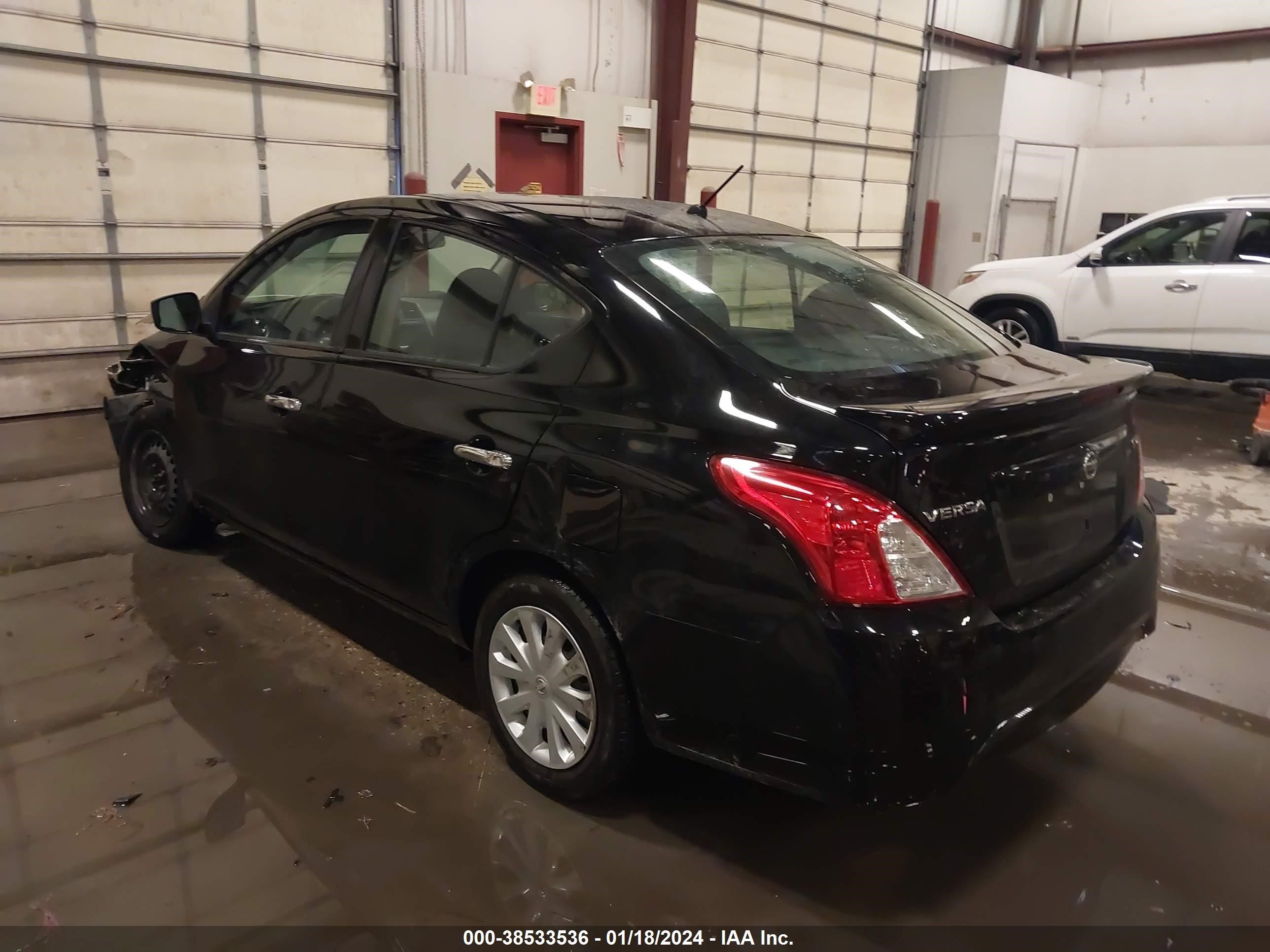 2018 Nissan Versa 1.6 Sv vin: 3N1CN7AP8JL885641