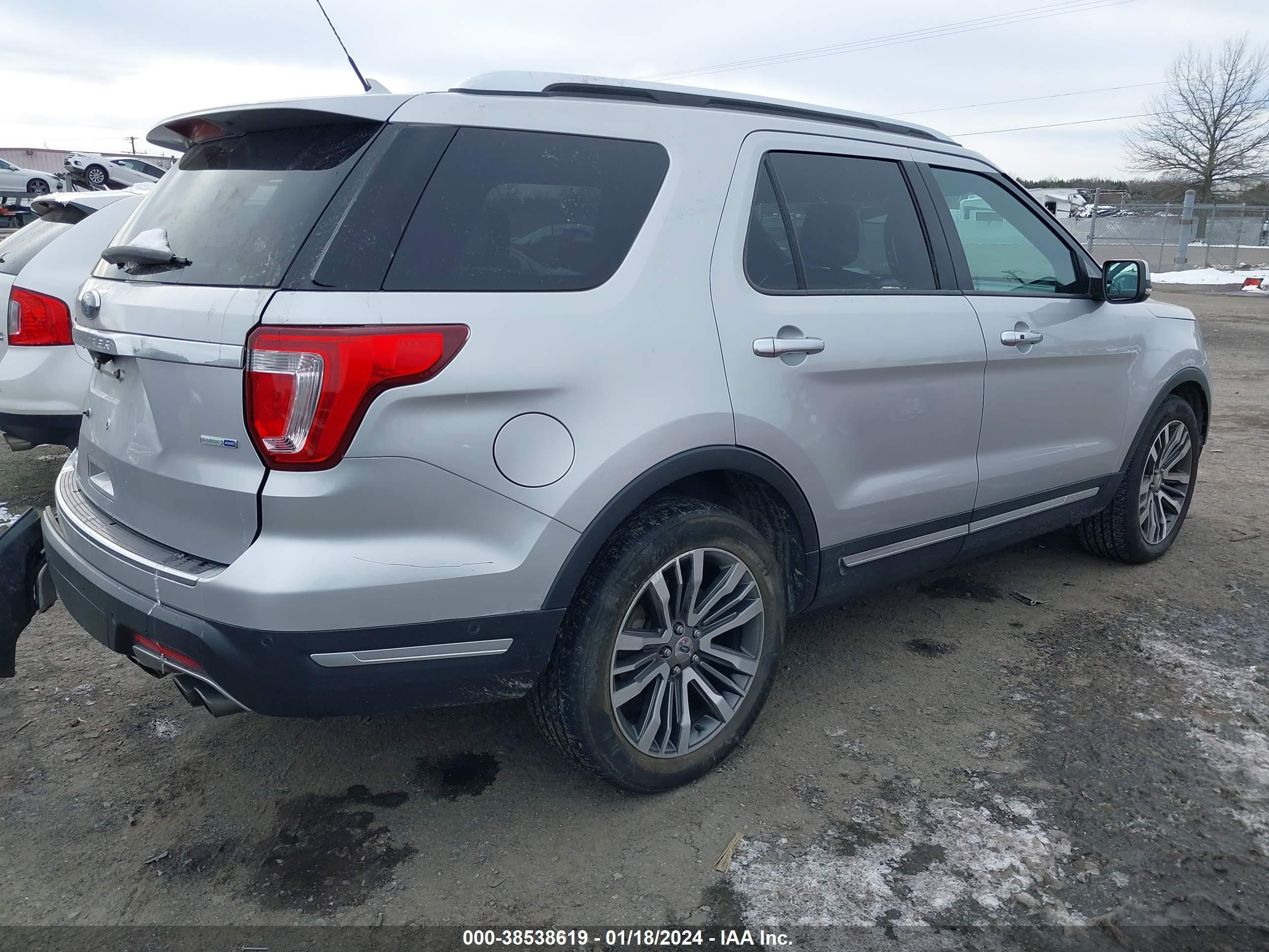 2019 Ford Explorer Platinum vin: 1FM5K8HT5KGA37595