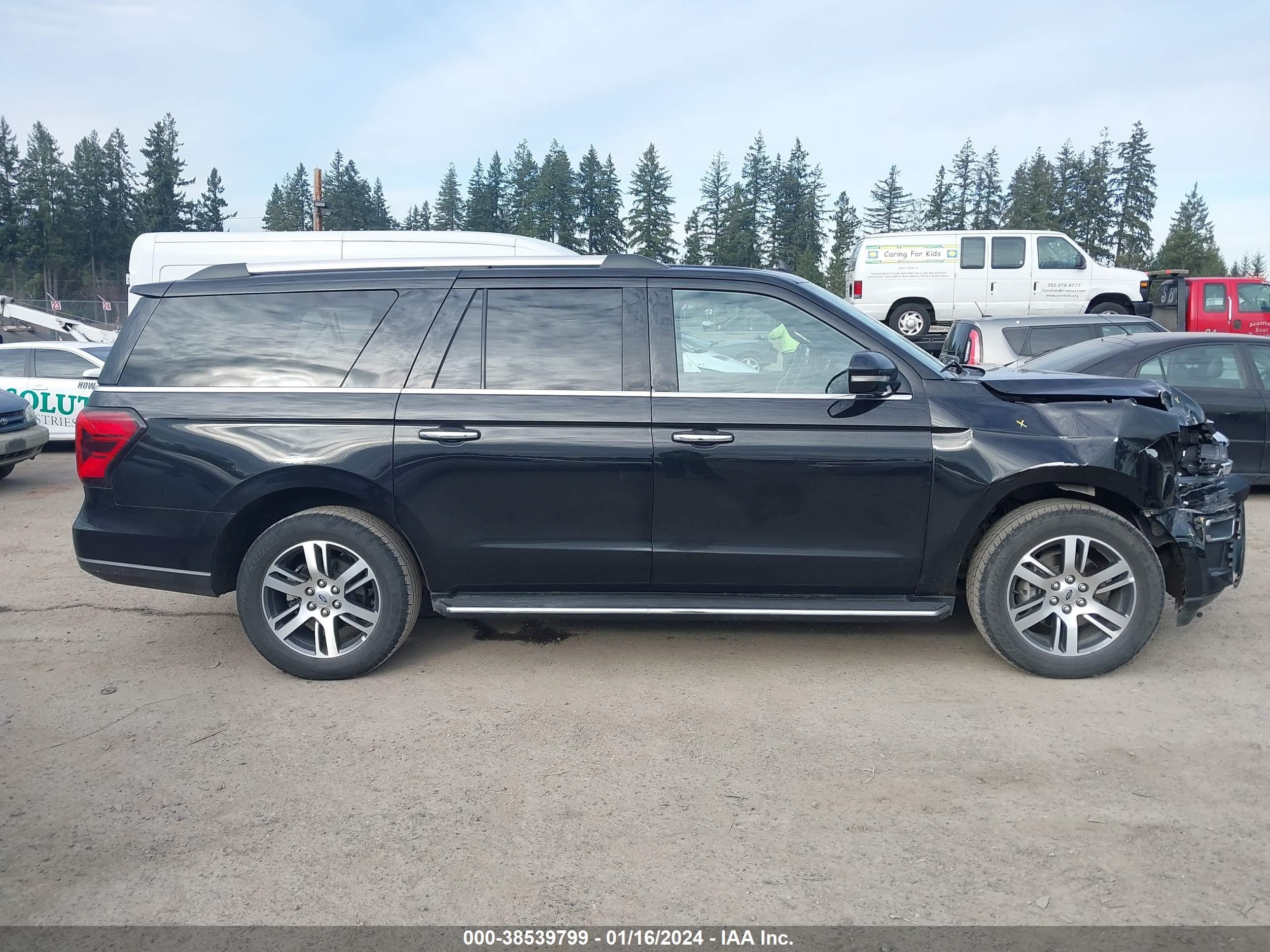 2022 Ford Expedition Limited Max vin: 1FMJK2AT3NEA29632