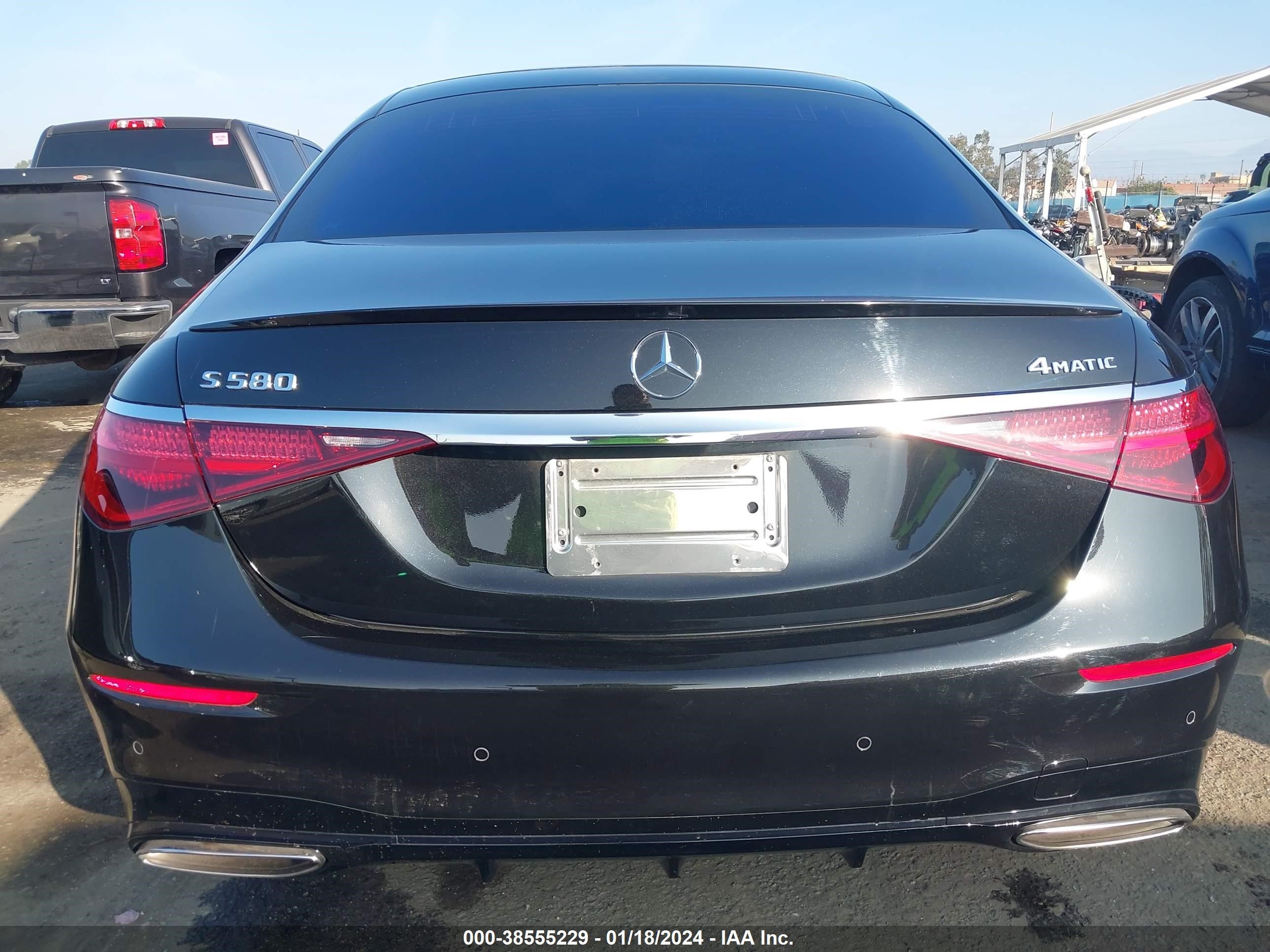 2022 Mercedes-Benz S 580 4Matic vin: W1K6G7GB1NA110567