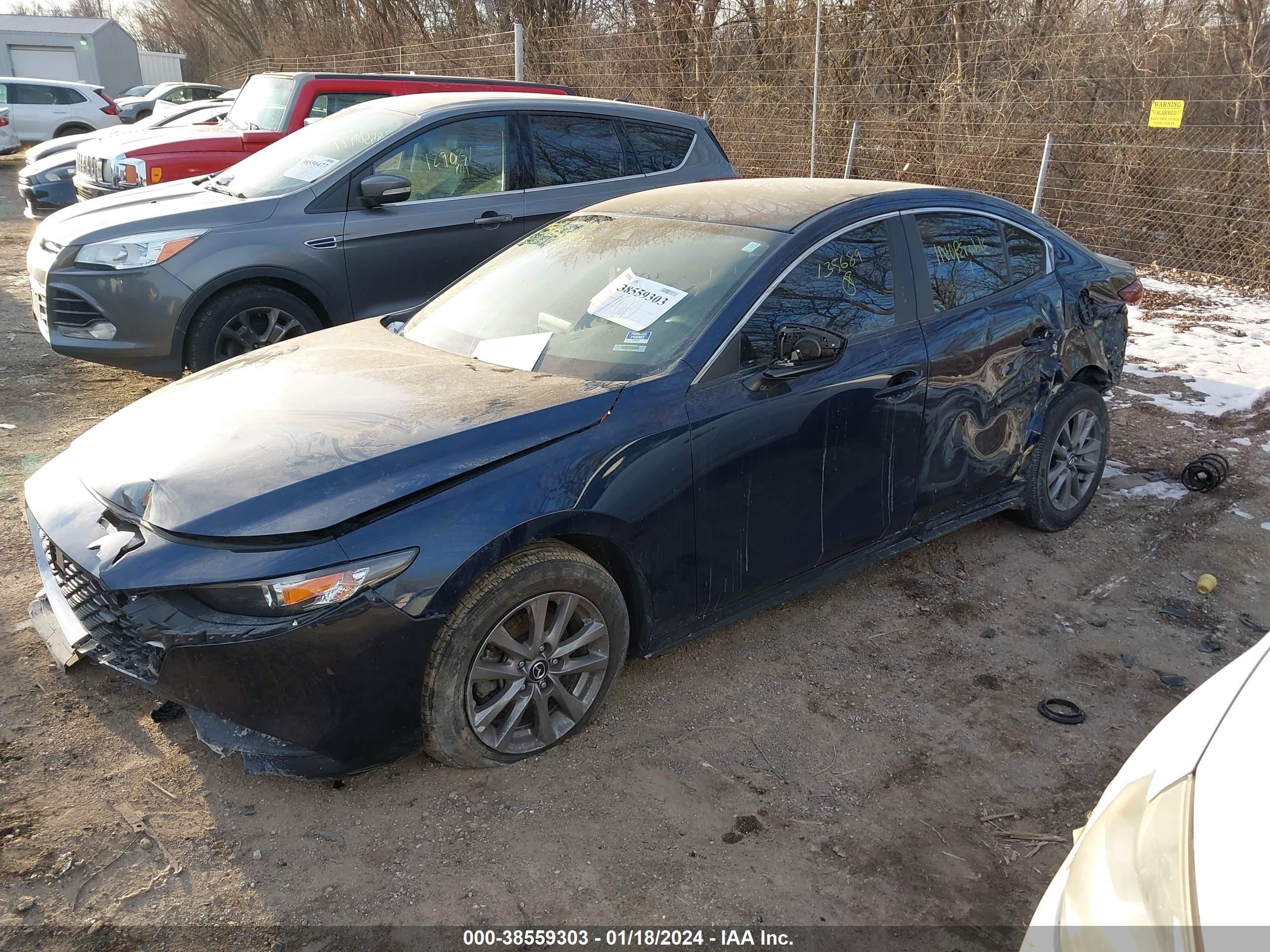 2020 Mazda Mazda3 vin: 3MZBPABL4LM135689