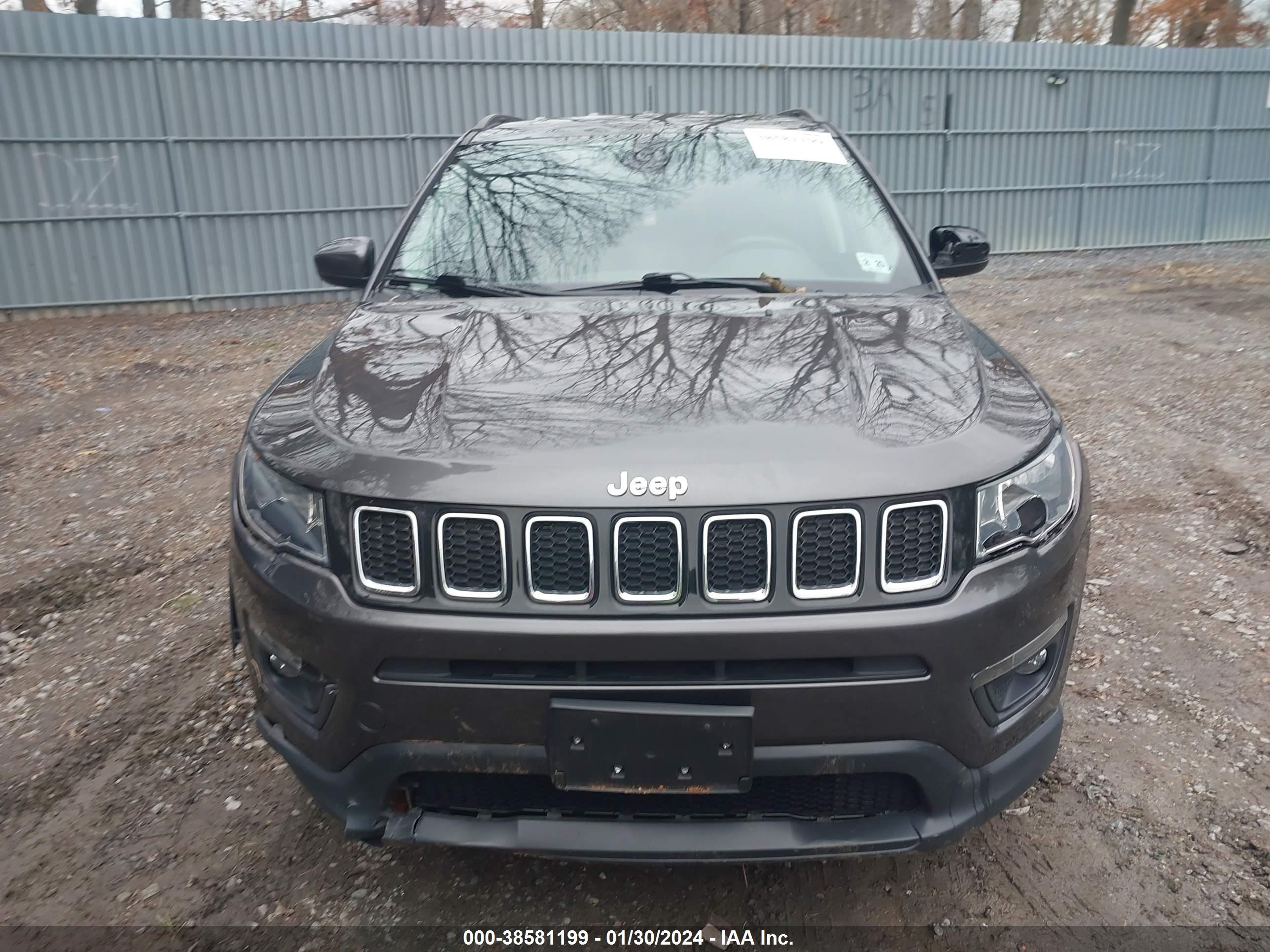 2020 Jeep Compass Latitude 4X4 vin: 3C4NJDBB9LT239658