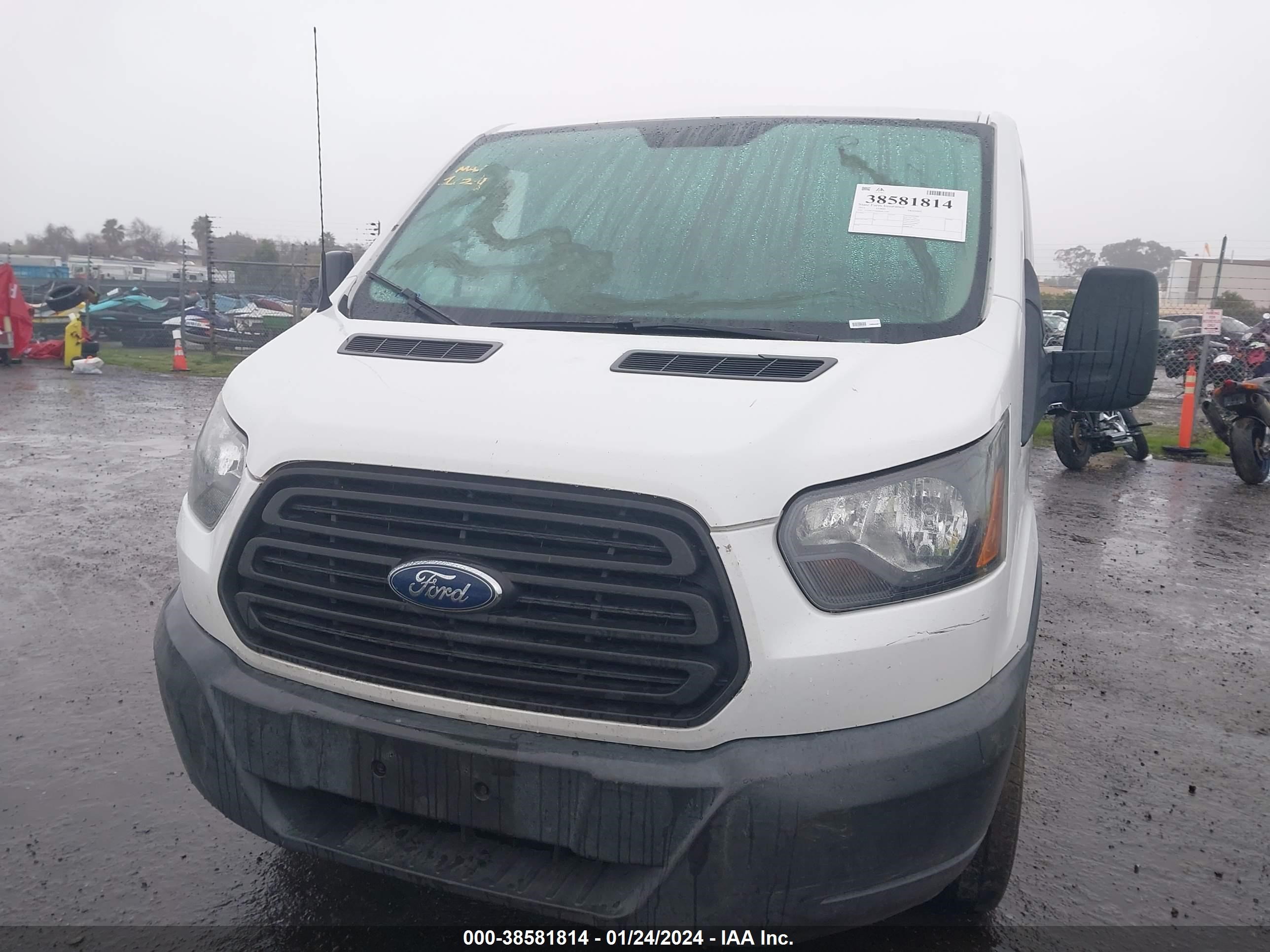 2015 Ford Transit-150 vin: 1FTNE1YM5FKB12438