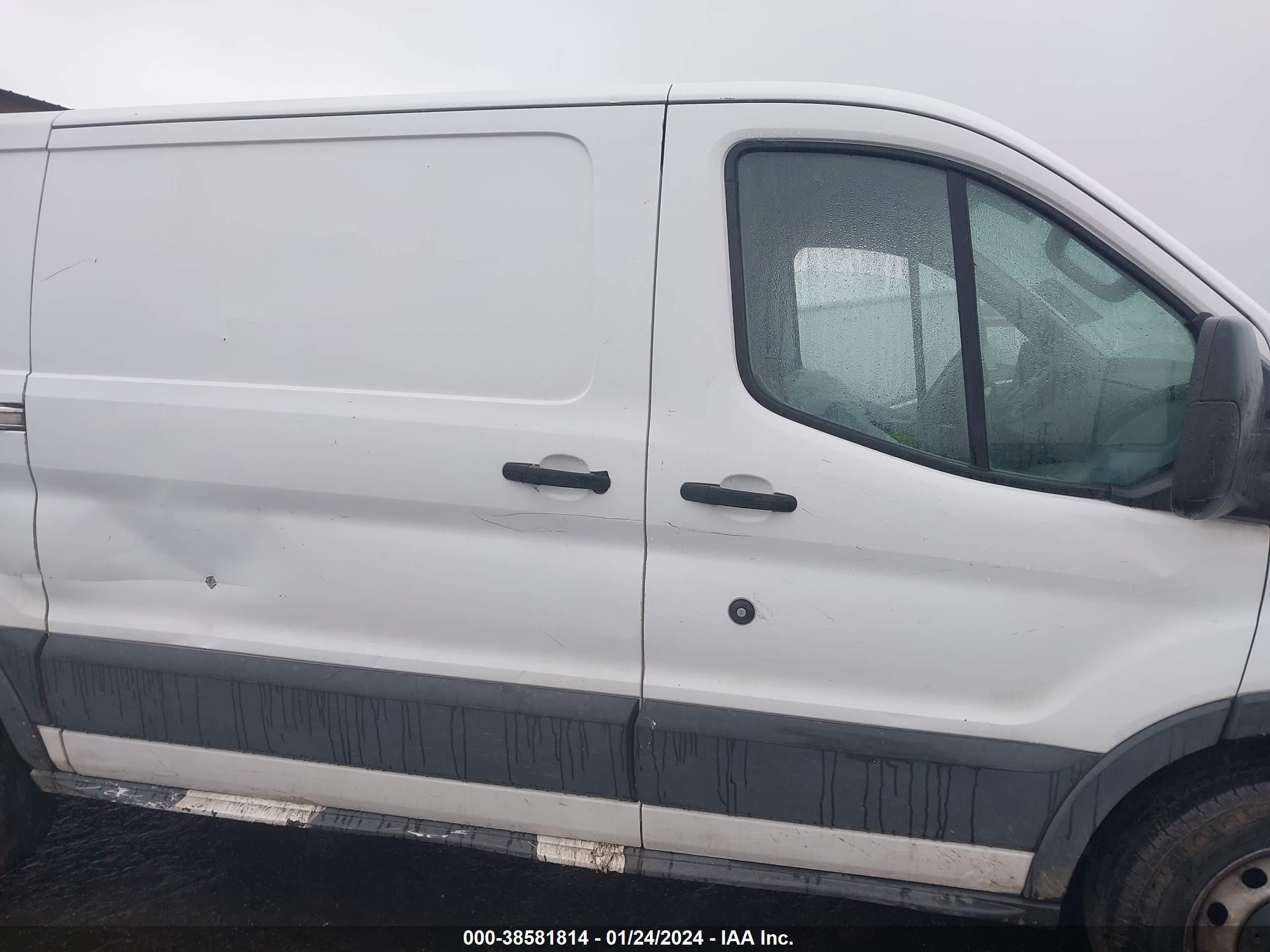 2015 Ford Transit-150 vin: 1FTNE1YM5FKB12438