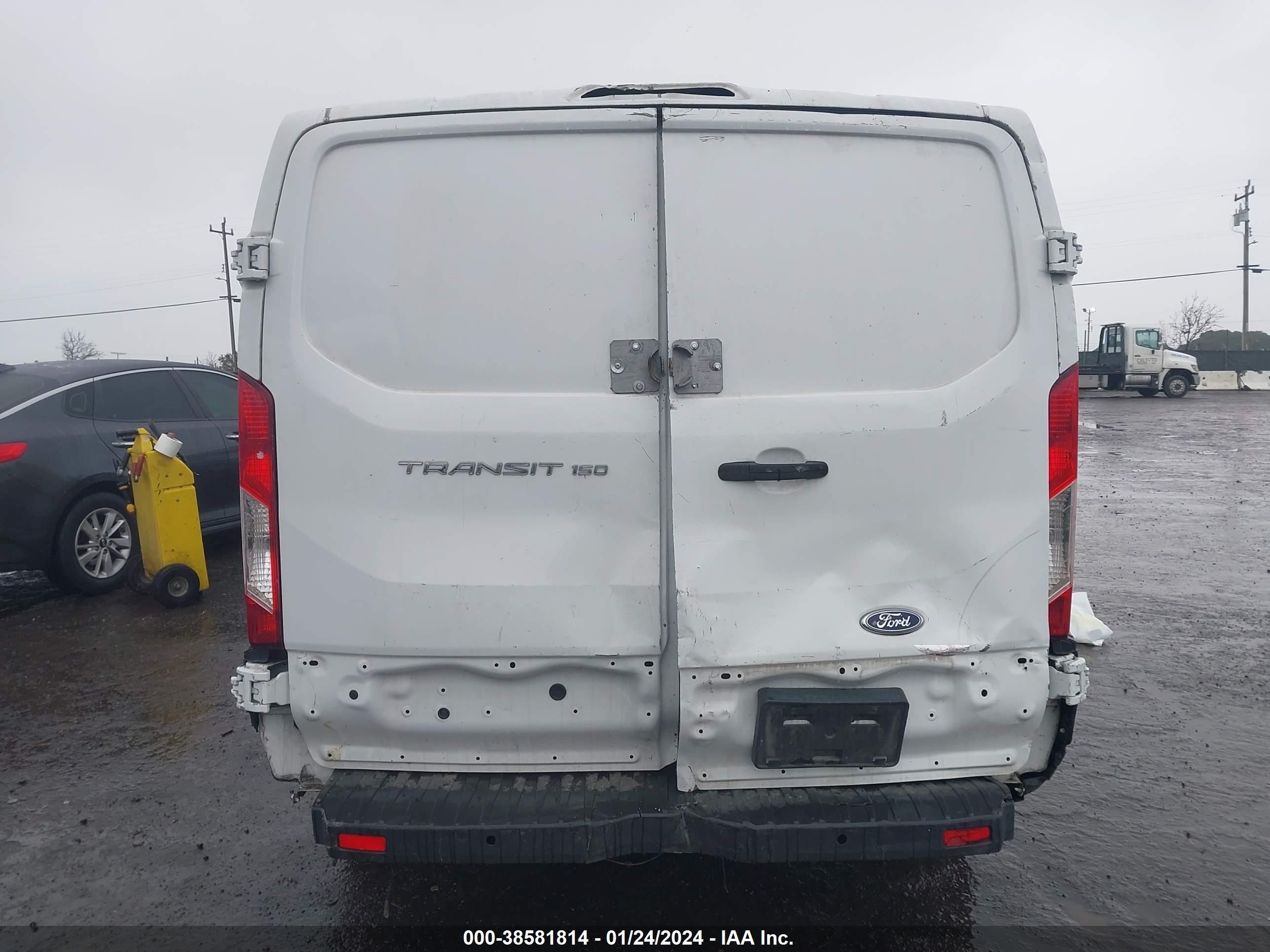 2015 Ford Transit-150 vin: 1FTNE1YM5FKB12438