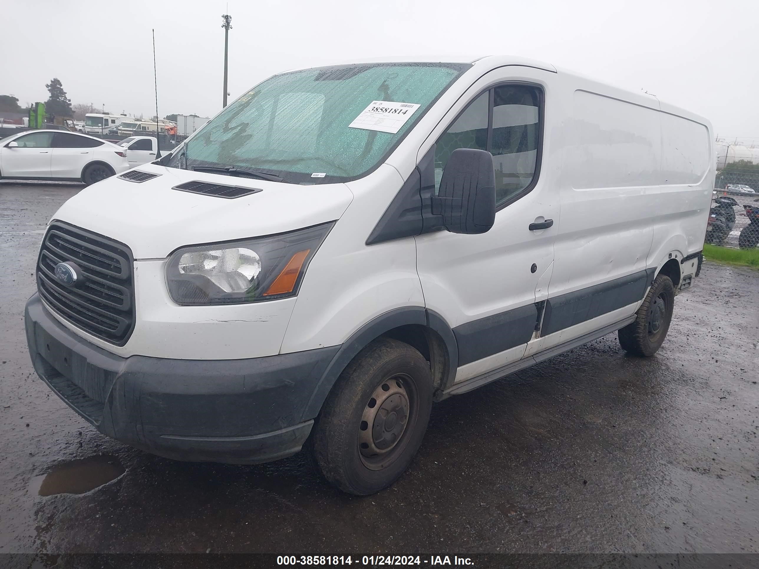 2015 Ford Transit-150 vin: 1FTNE1YM5FKB12438