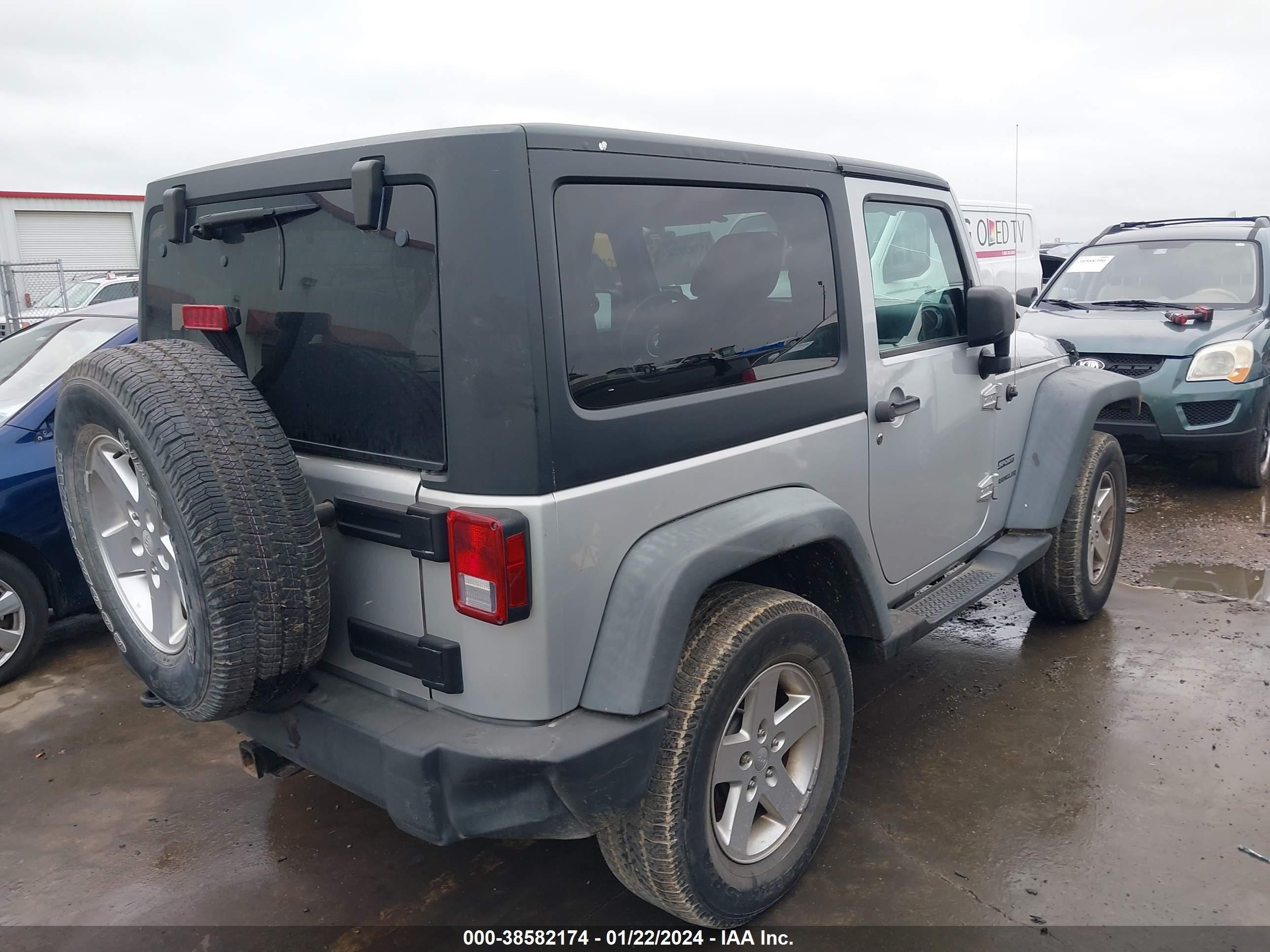 2012 Jeep Wrangler Sport vin: 1C4GJWAG1CL181882