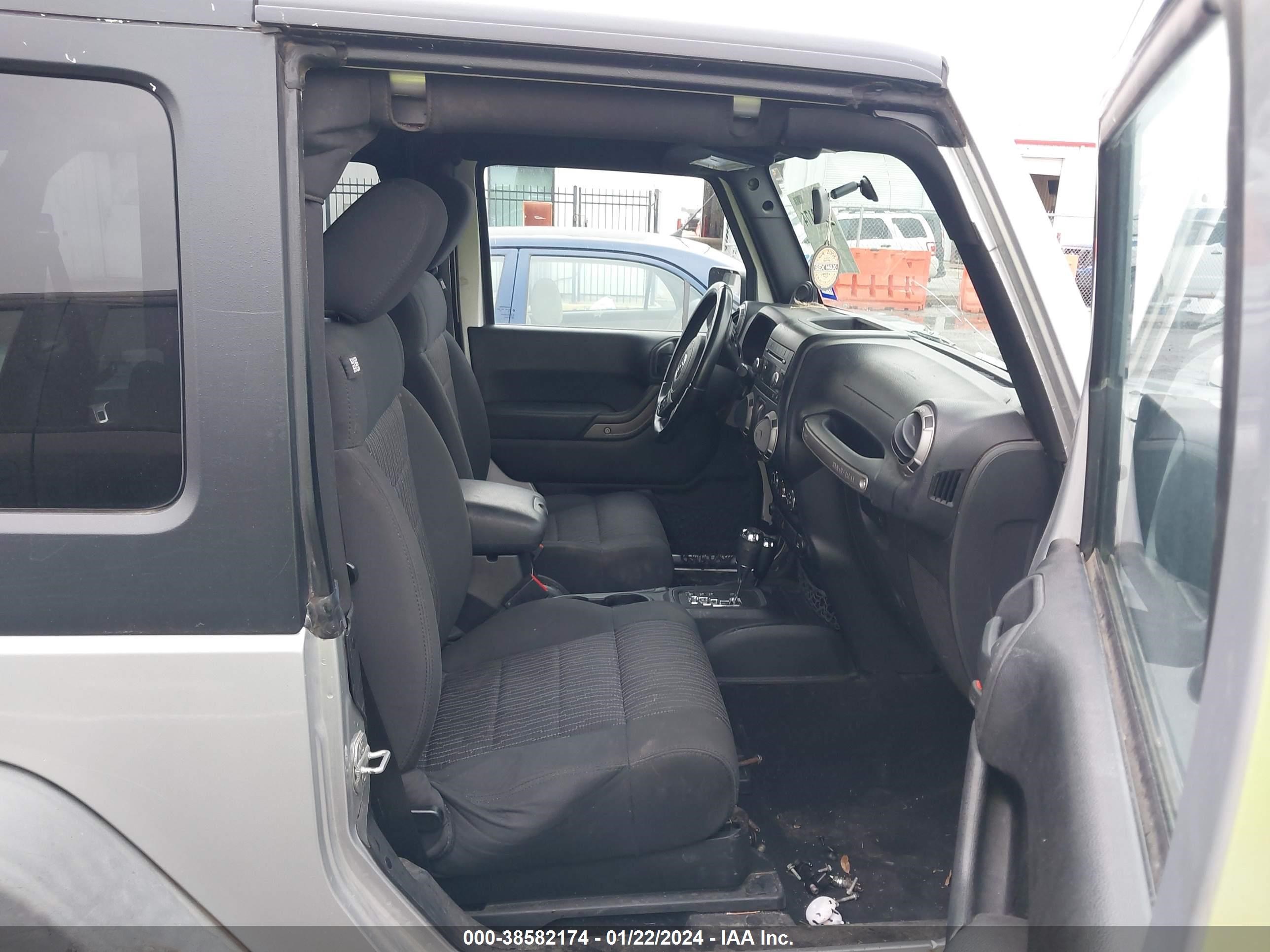 2012 Jeep Wrangler Sport vin: 1C4GJWAG1CL181882