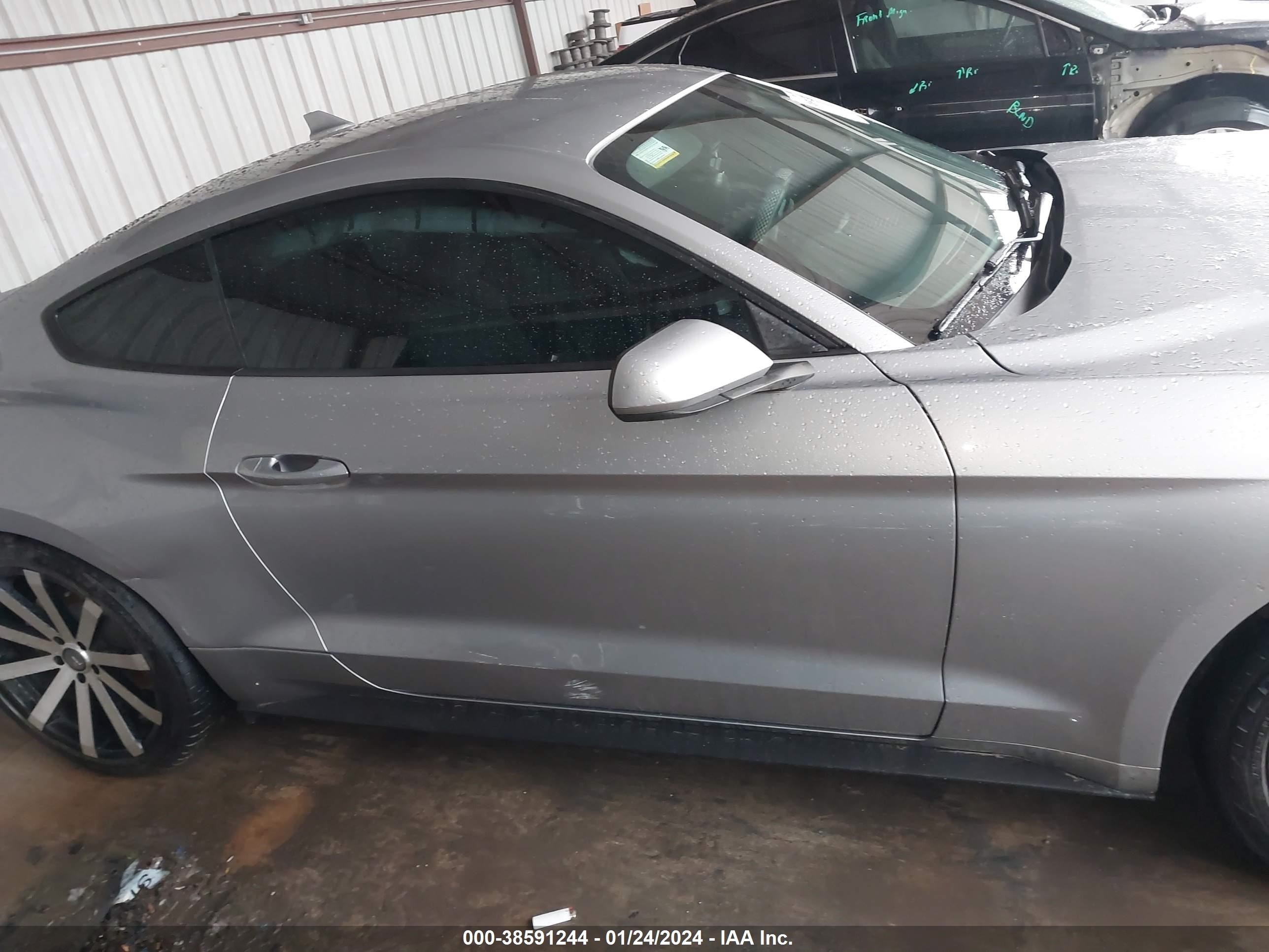 2020 Ford Mustang Ecoboost Fastback vin: 1FA6P8TH4L5142838