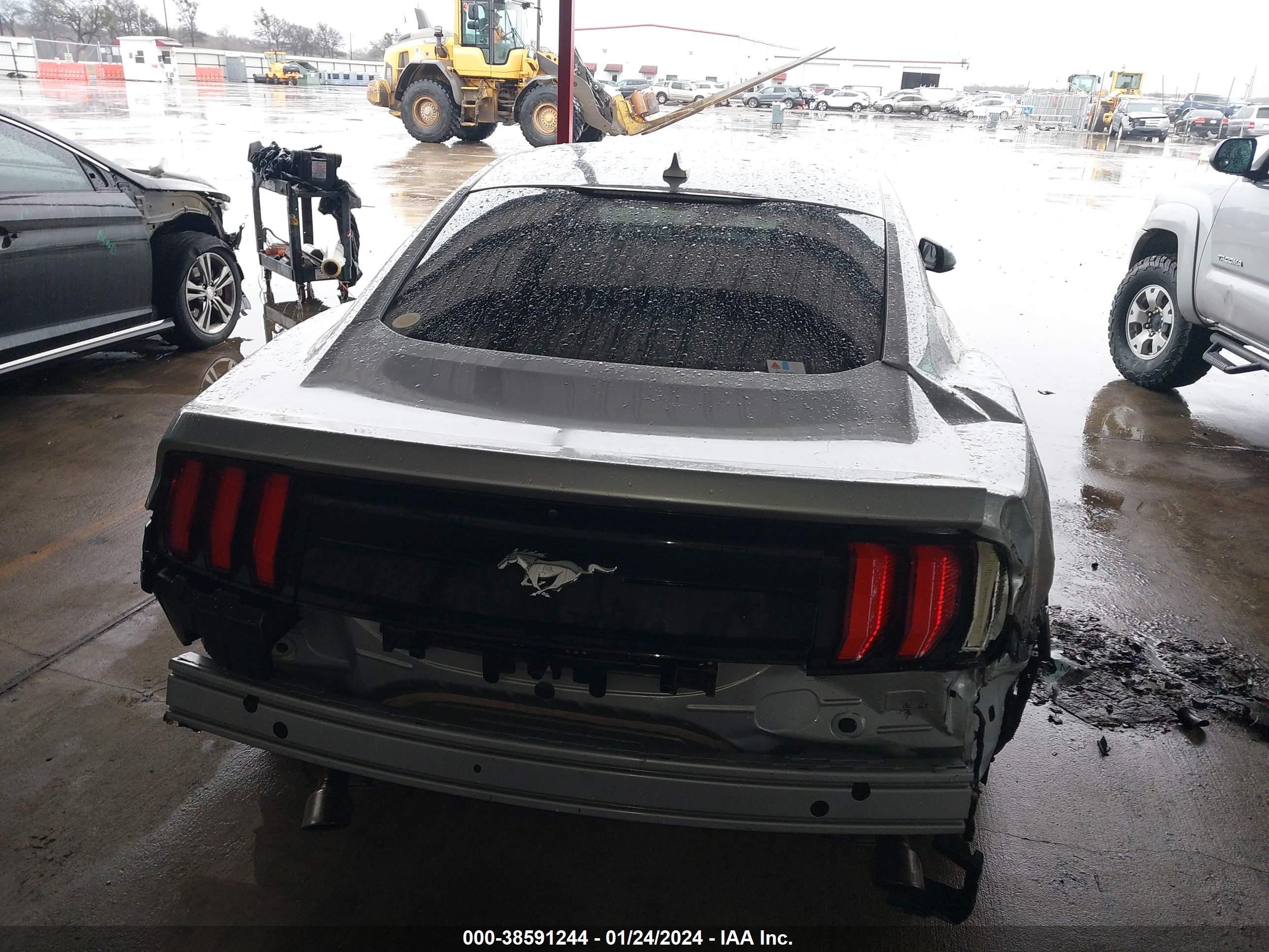 2020 Ford Mustang Ecoboost Fastback vin: 1FA6P8TH4L5142838