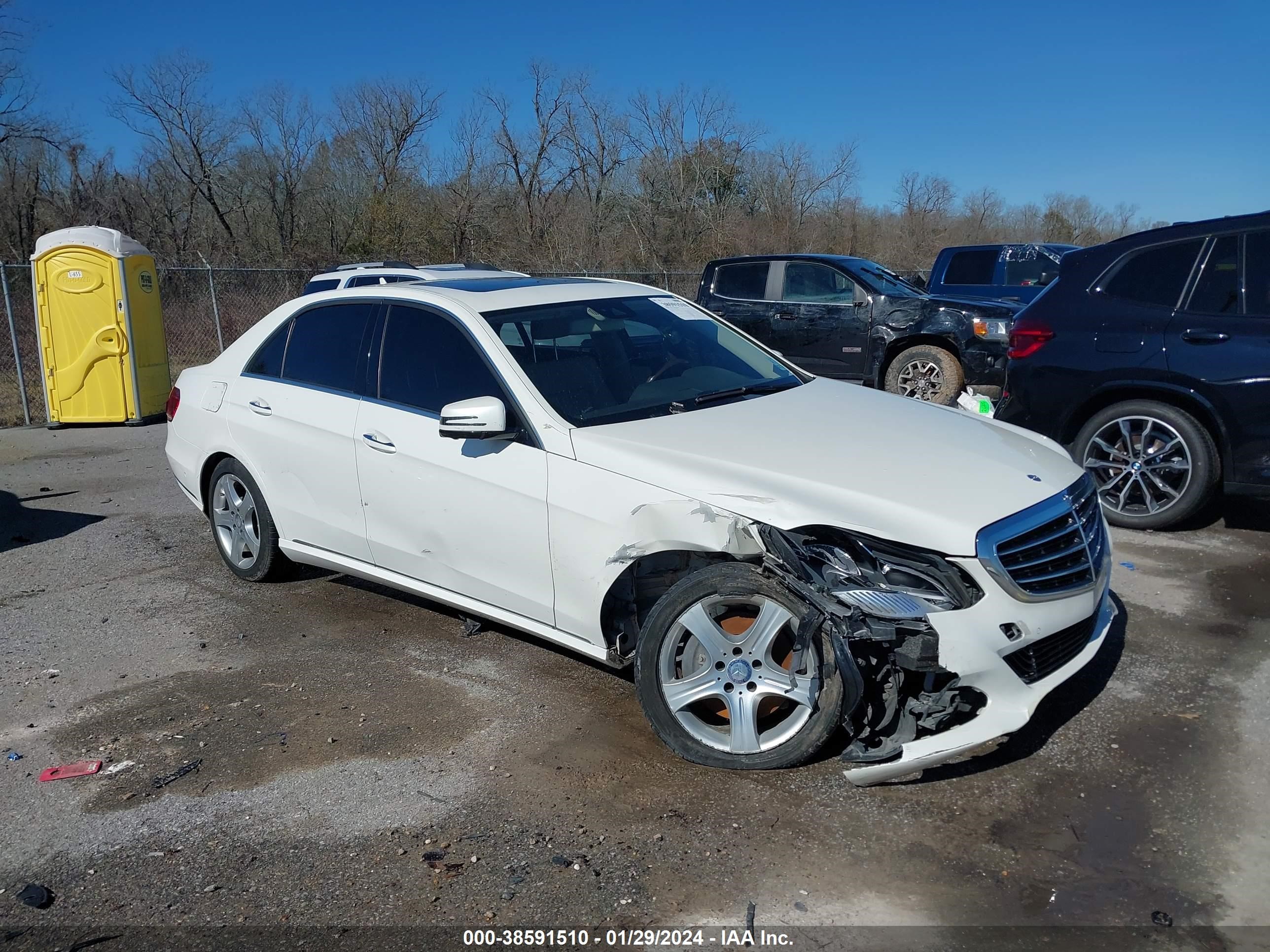 2014 Mercedes-Benz E 350 vin: WDDHF5KBXEB024689