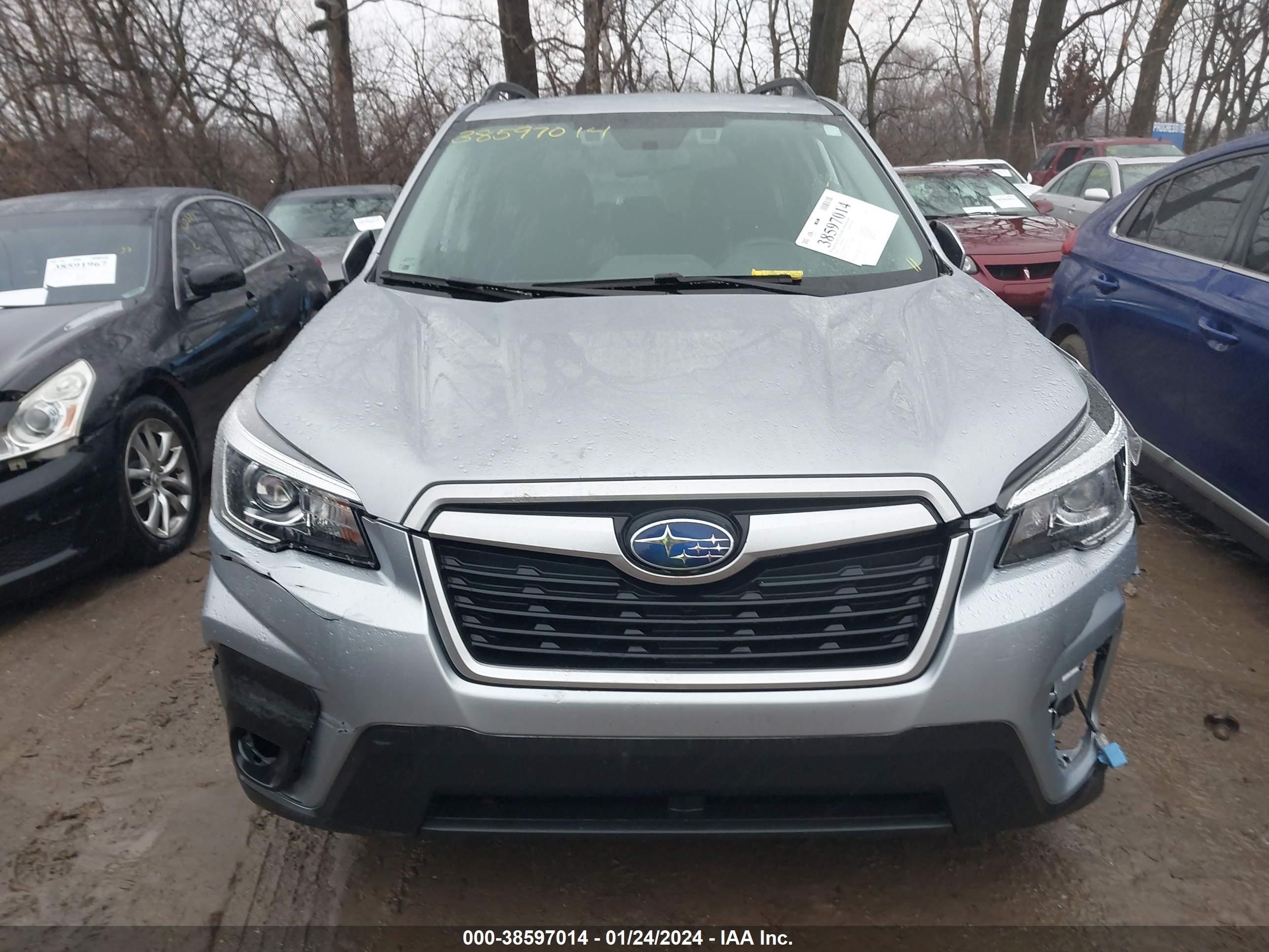 2020 Subaru Forester Premium vin: JF2SKAJC2LH516756