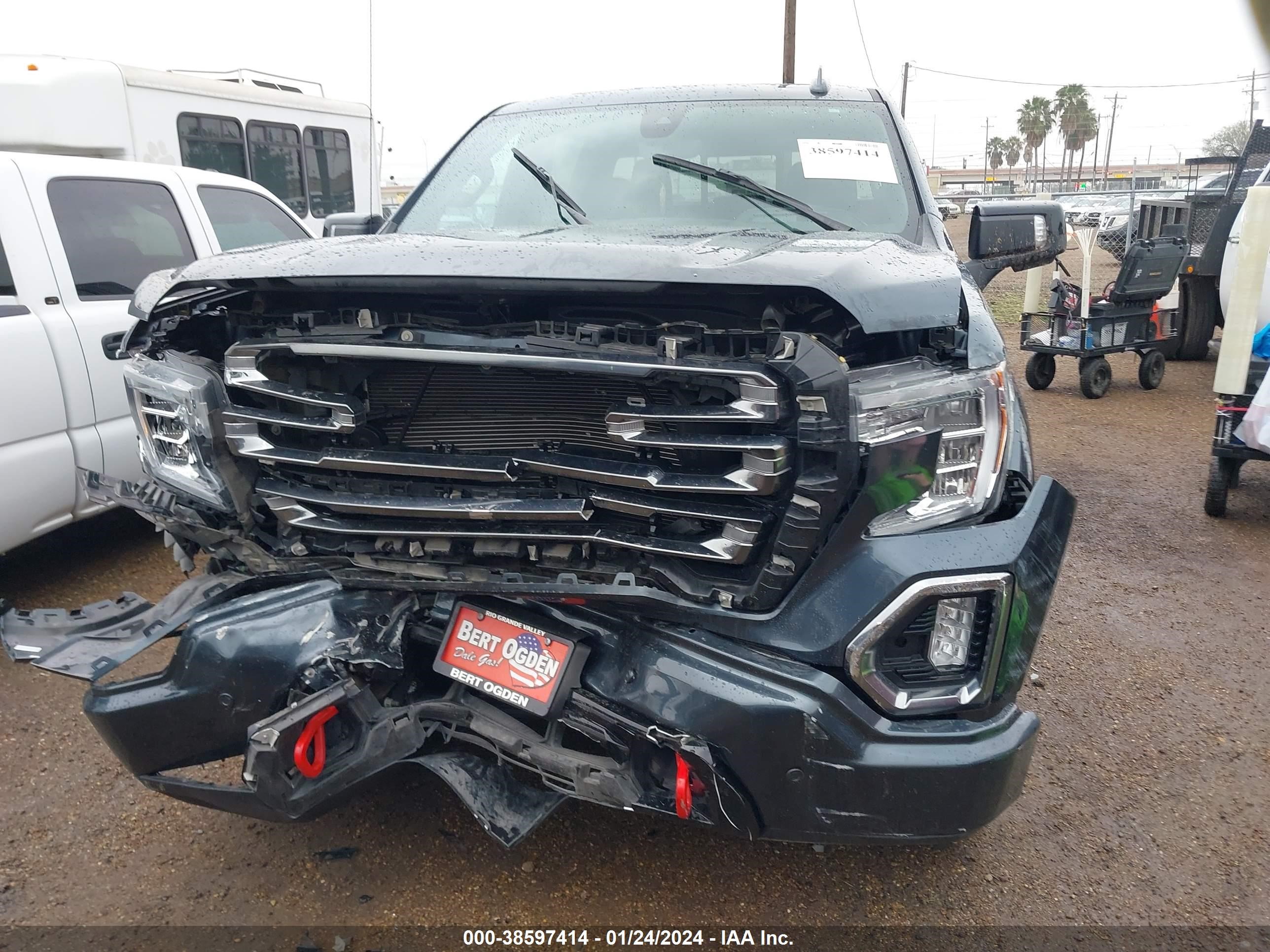 2021 GMC Sierra 1500 At4 vin: 3GTP9EELXMG183915