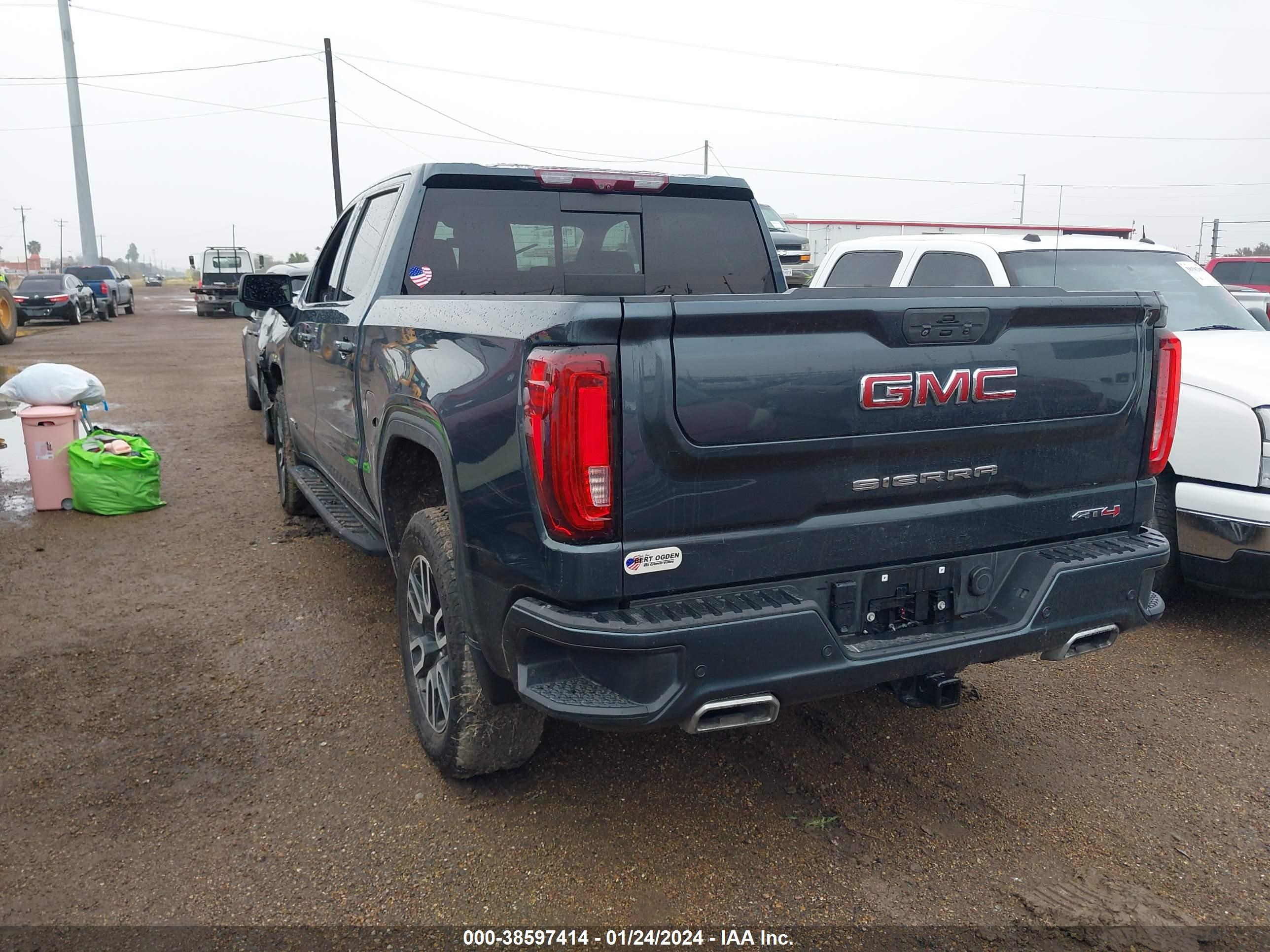 2021 GMC Sierra 1500 At4 vin: 3GTP9EELXMG183915