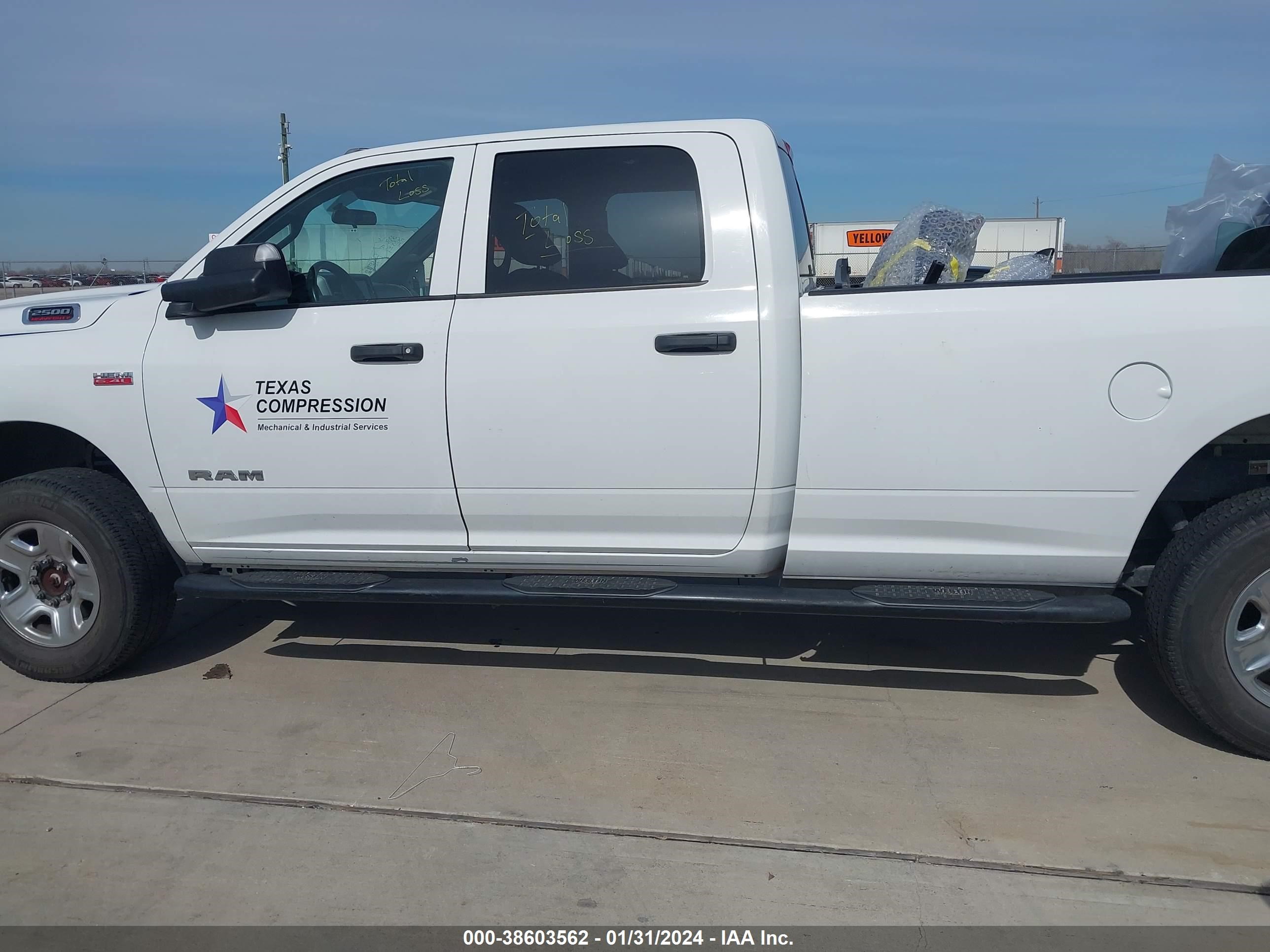 2021 Ram 2500 Tradesman 4X4 8' Box vin: 3C6UR5HJ2MG608600