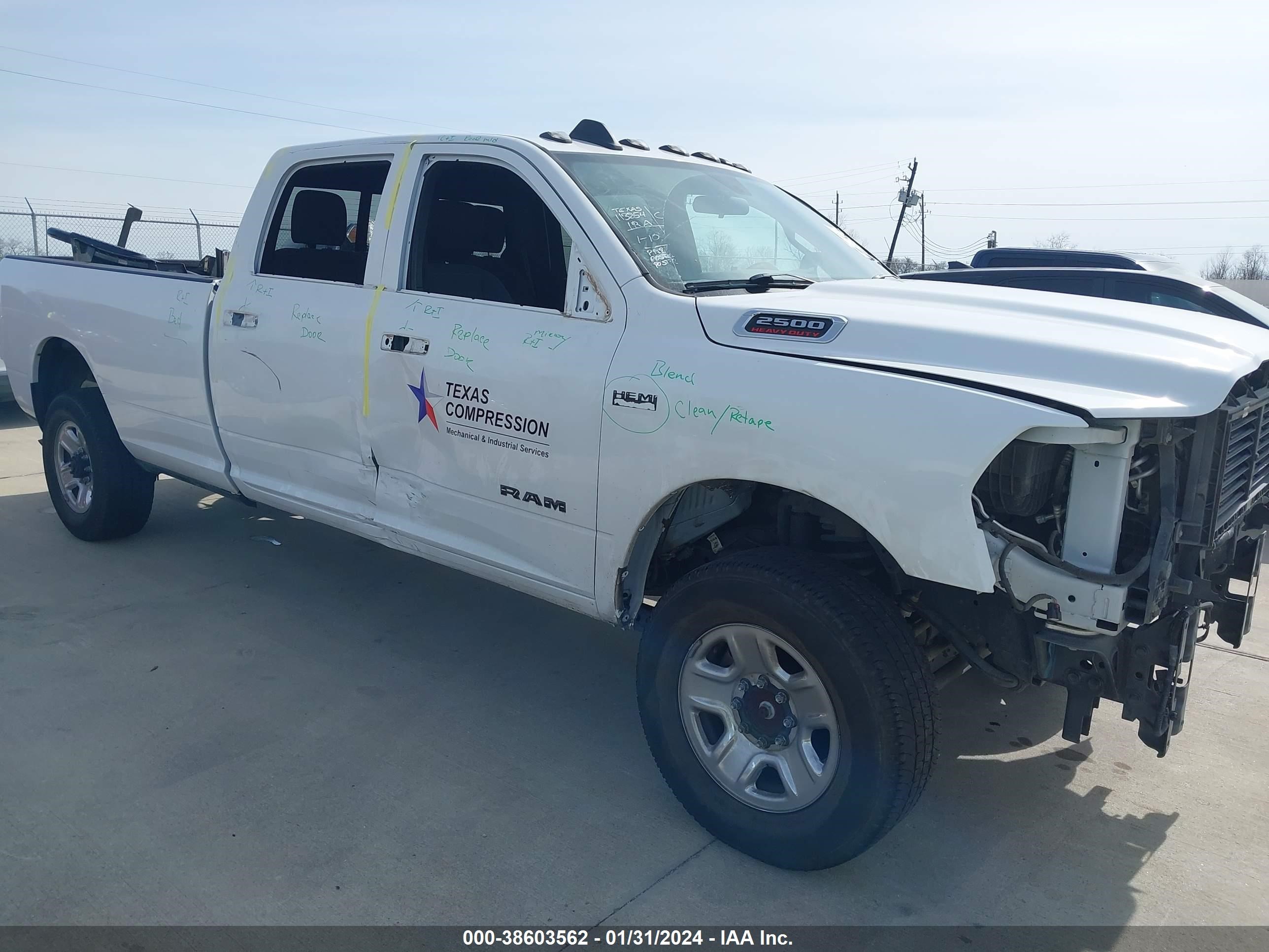 2021 Ram 2500 Tradesman 4X4 8' Box vin: 3C6UR5HJ2MG608600