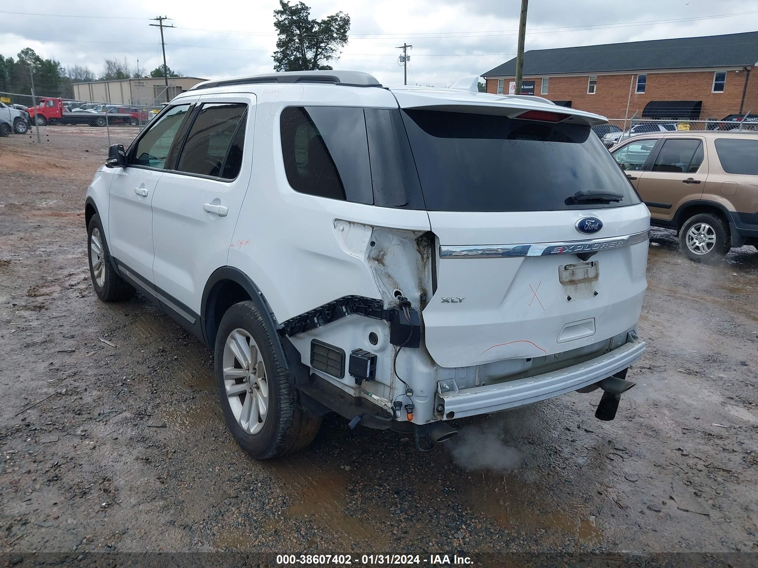 2017 Ford Explorer Xlt vin: 1FM5K7D87HGD17930