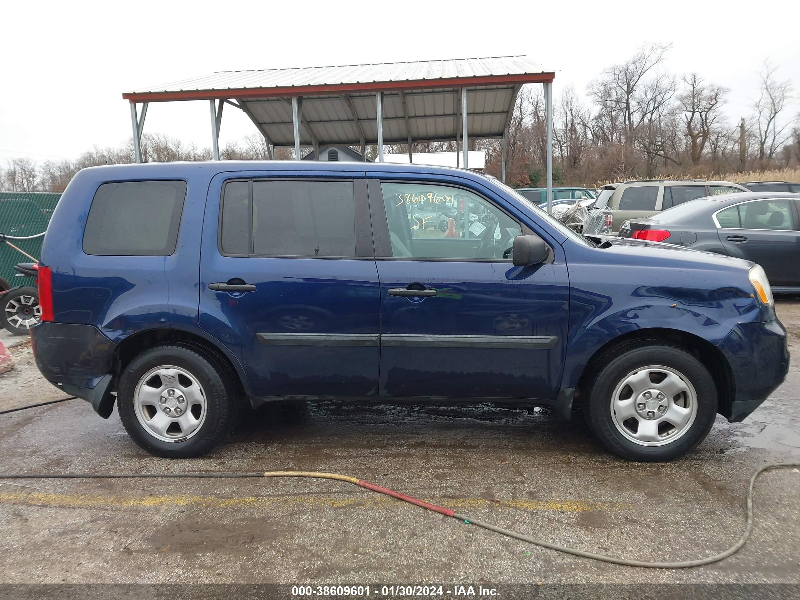 2015 Honda Pilot Lx vin: 5FNYF4H23FB044230