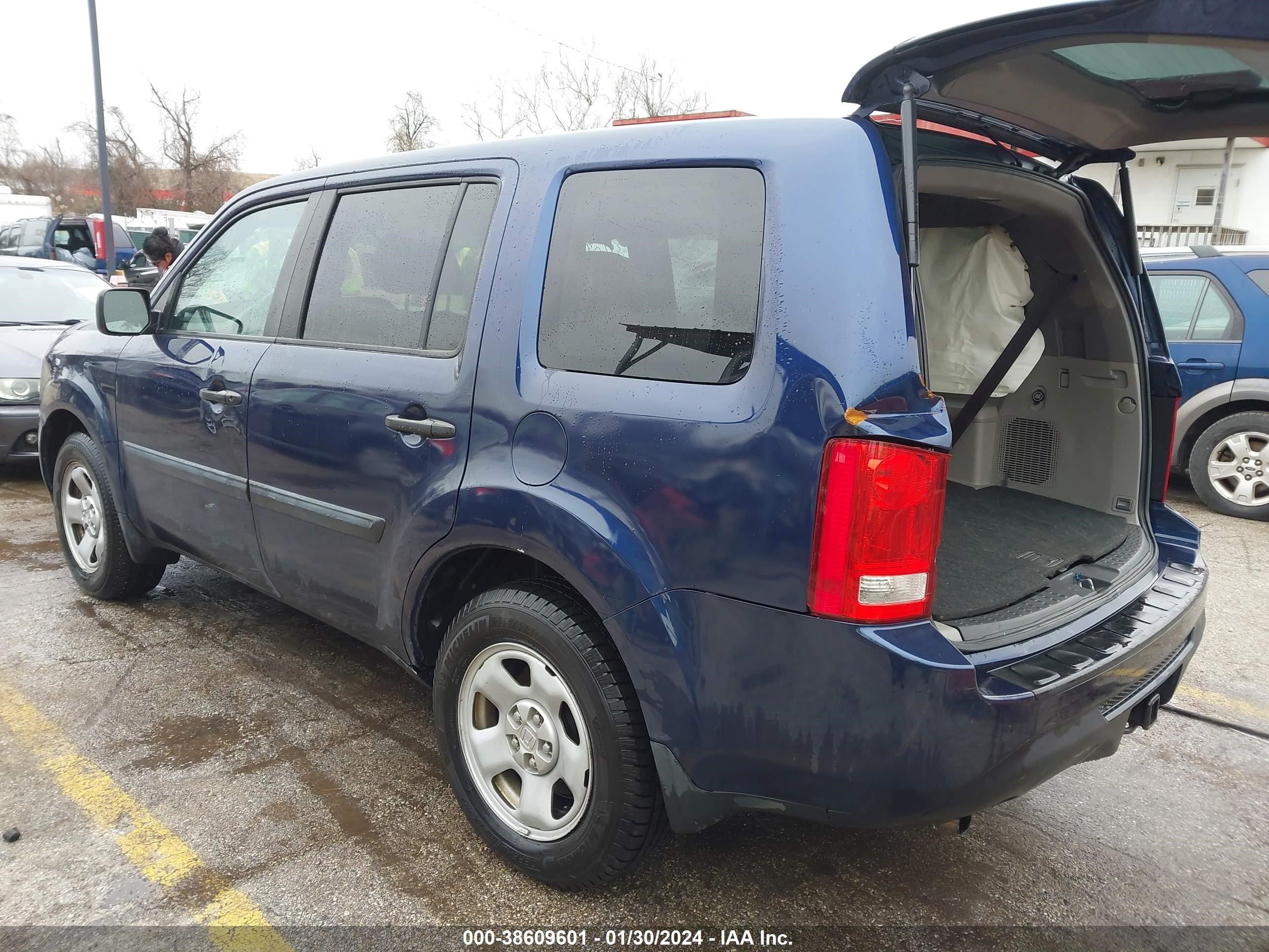 2015 Honda Pilot Lx vin: 5FNYF4H23FB044230