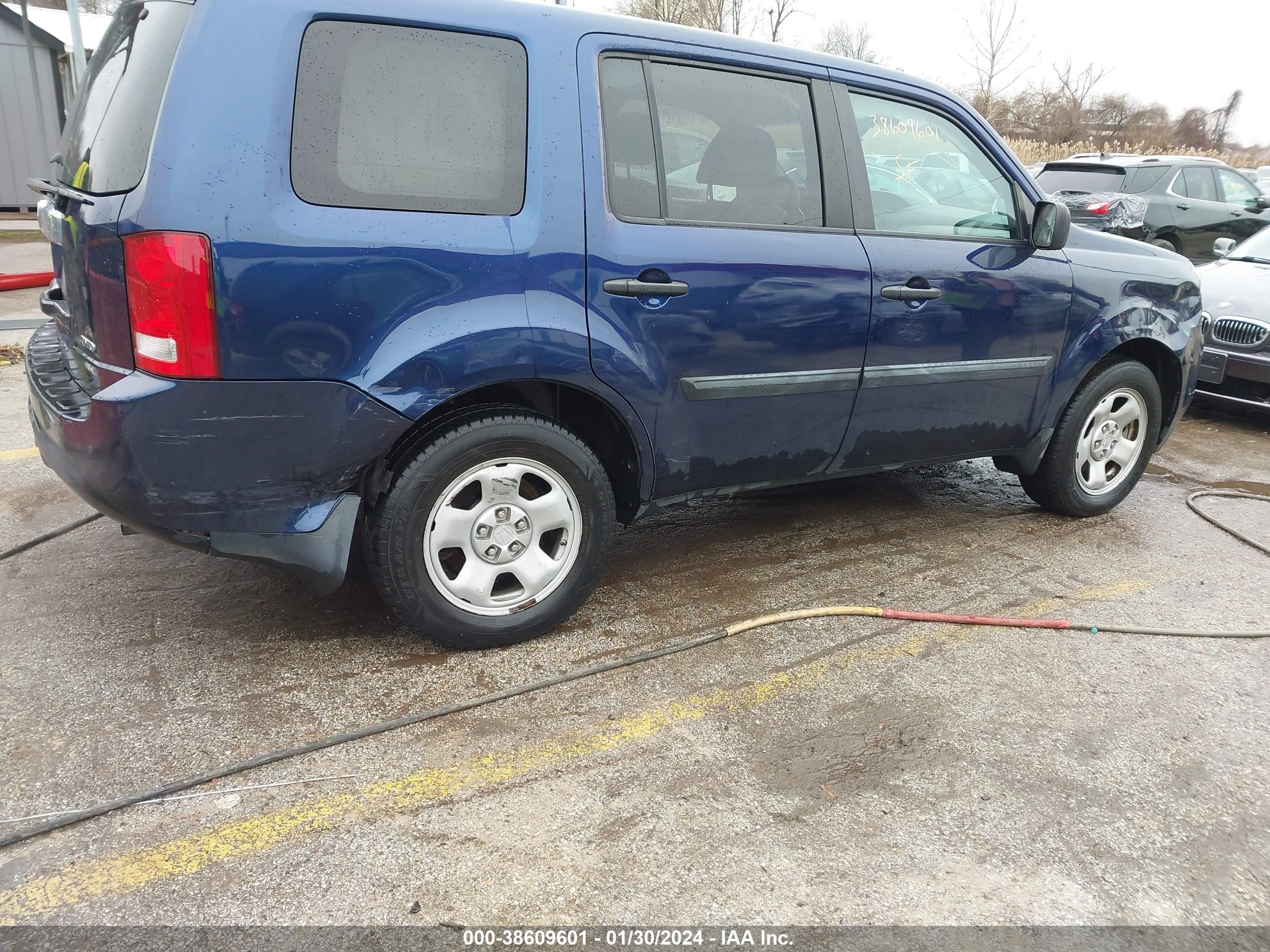 2015 Honda Pilot Lx vin: 5FNYF4H23FB044230