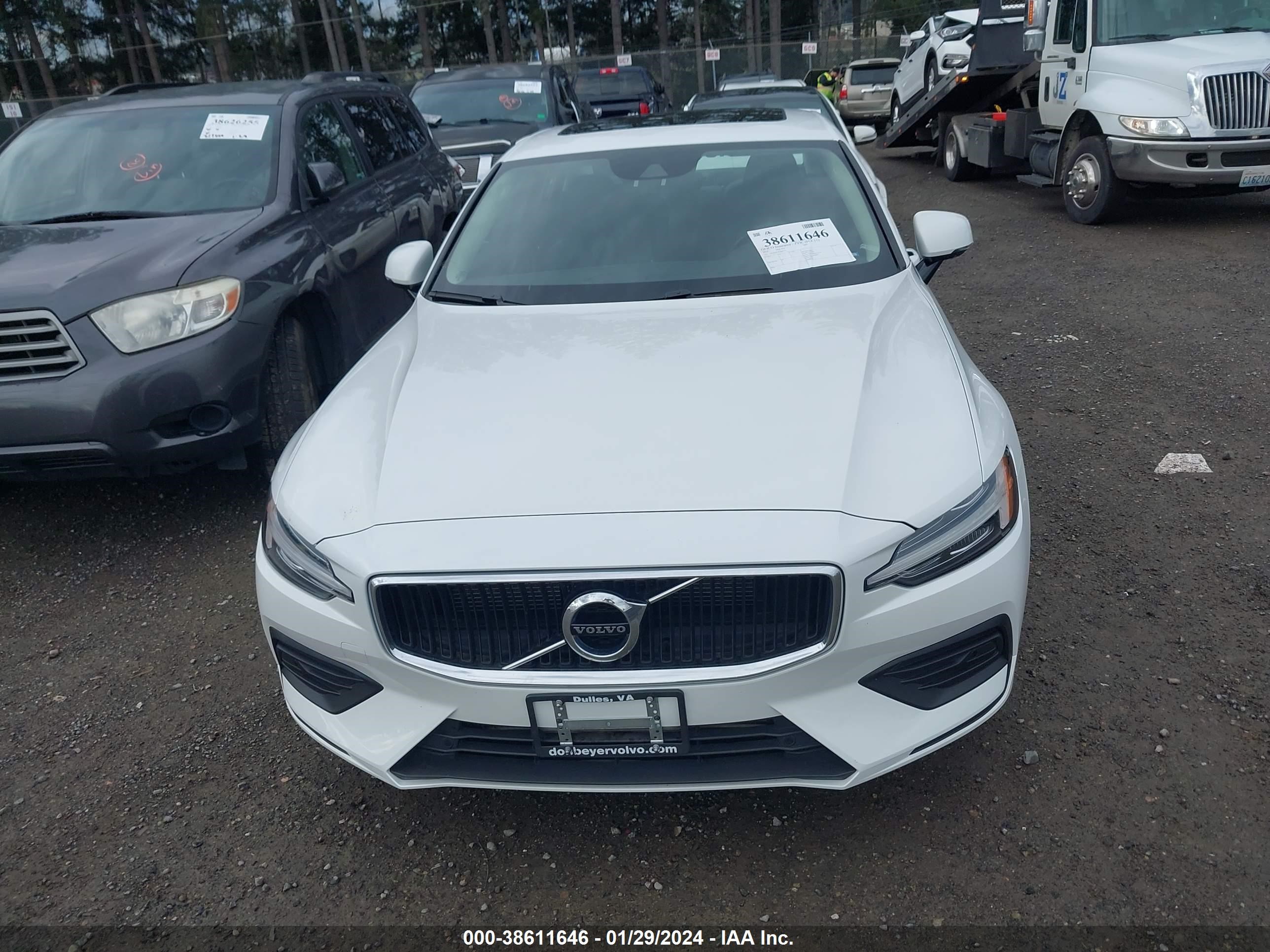 2020 Volvo S60 T5 Momentum vin: 7JR102FK4LG060773