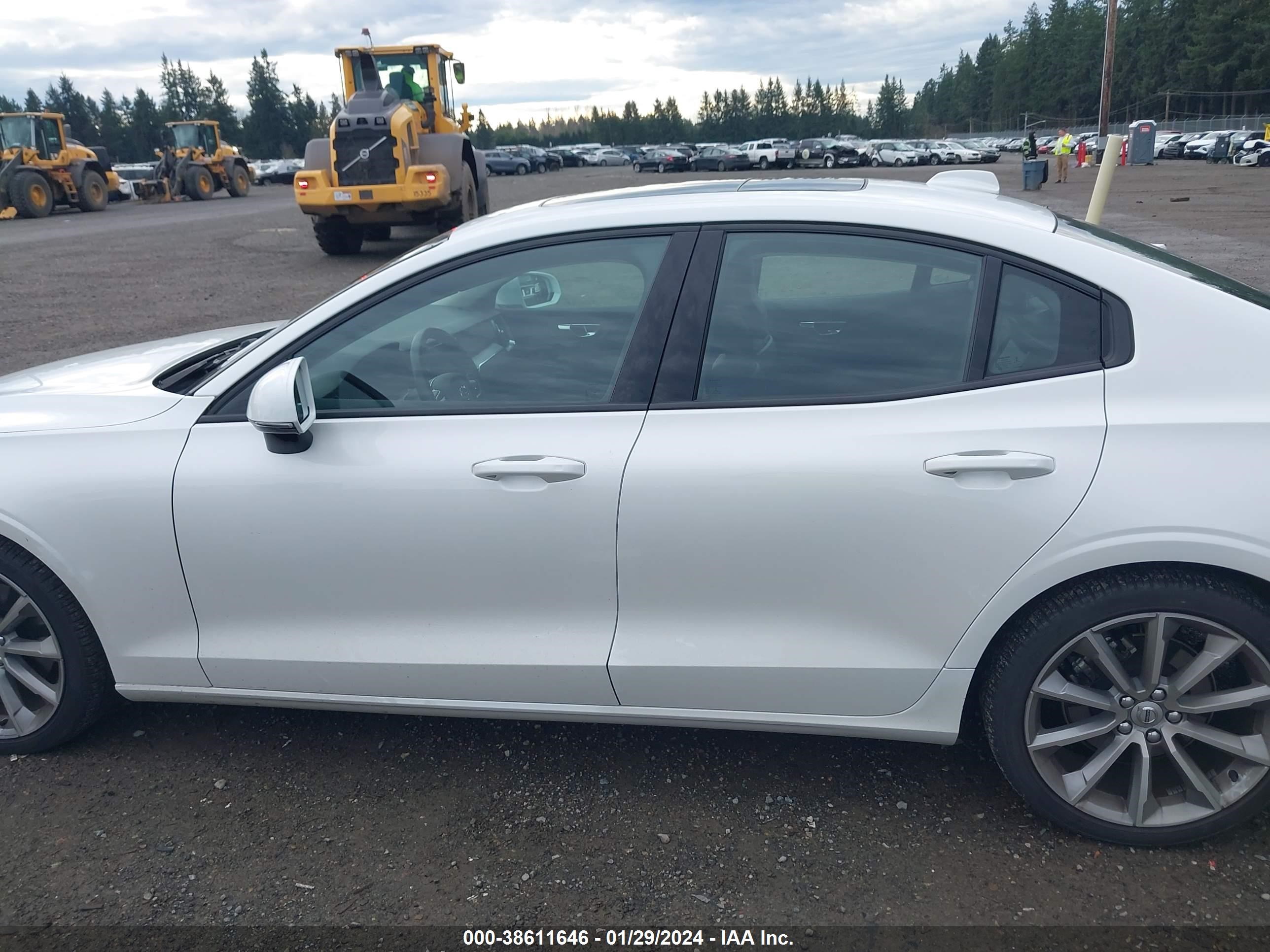 2020 Volvo S60 T5 Momentum vin: 7JR102FK4LG060773