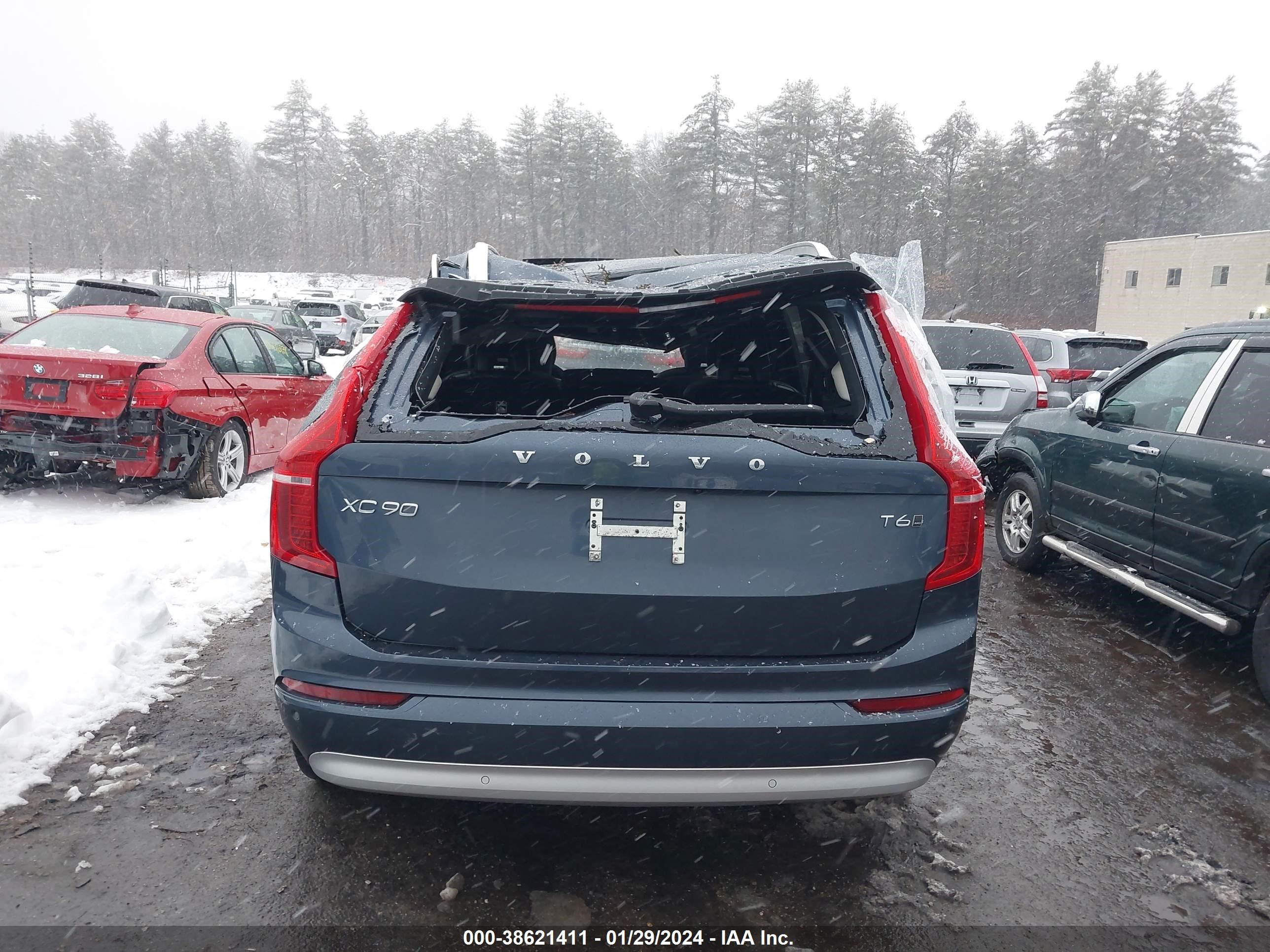 2022 Volvo Xc90 T6 Momentum 7 Passenger vin: YV4A22PK0N1861646