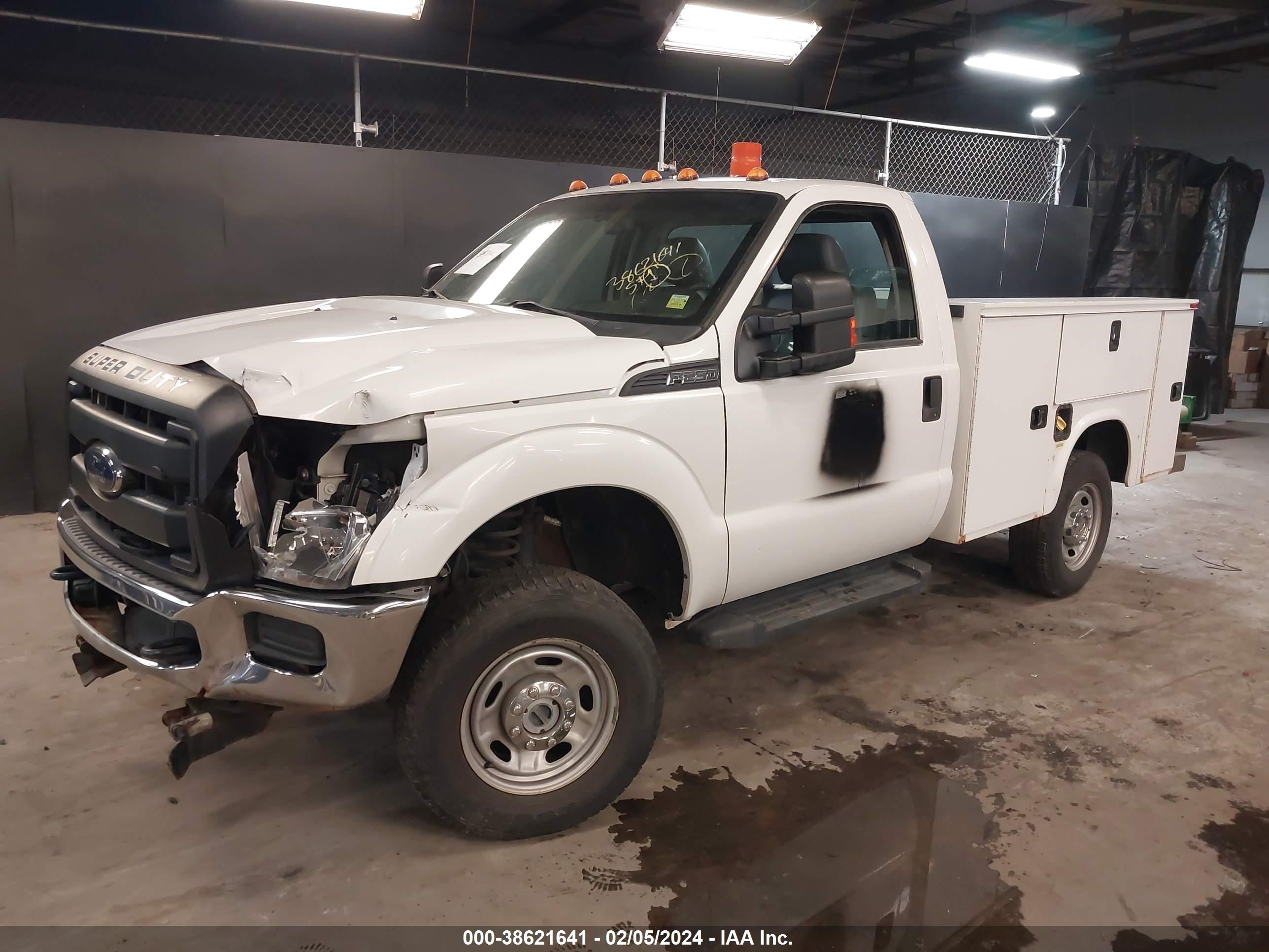 2015 Ford F-250 Xl vin: 1FDBF2B69FEA59284