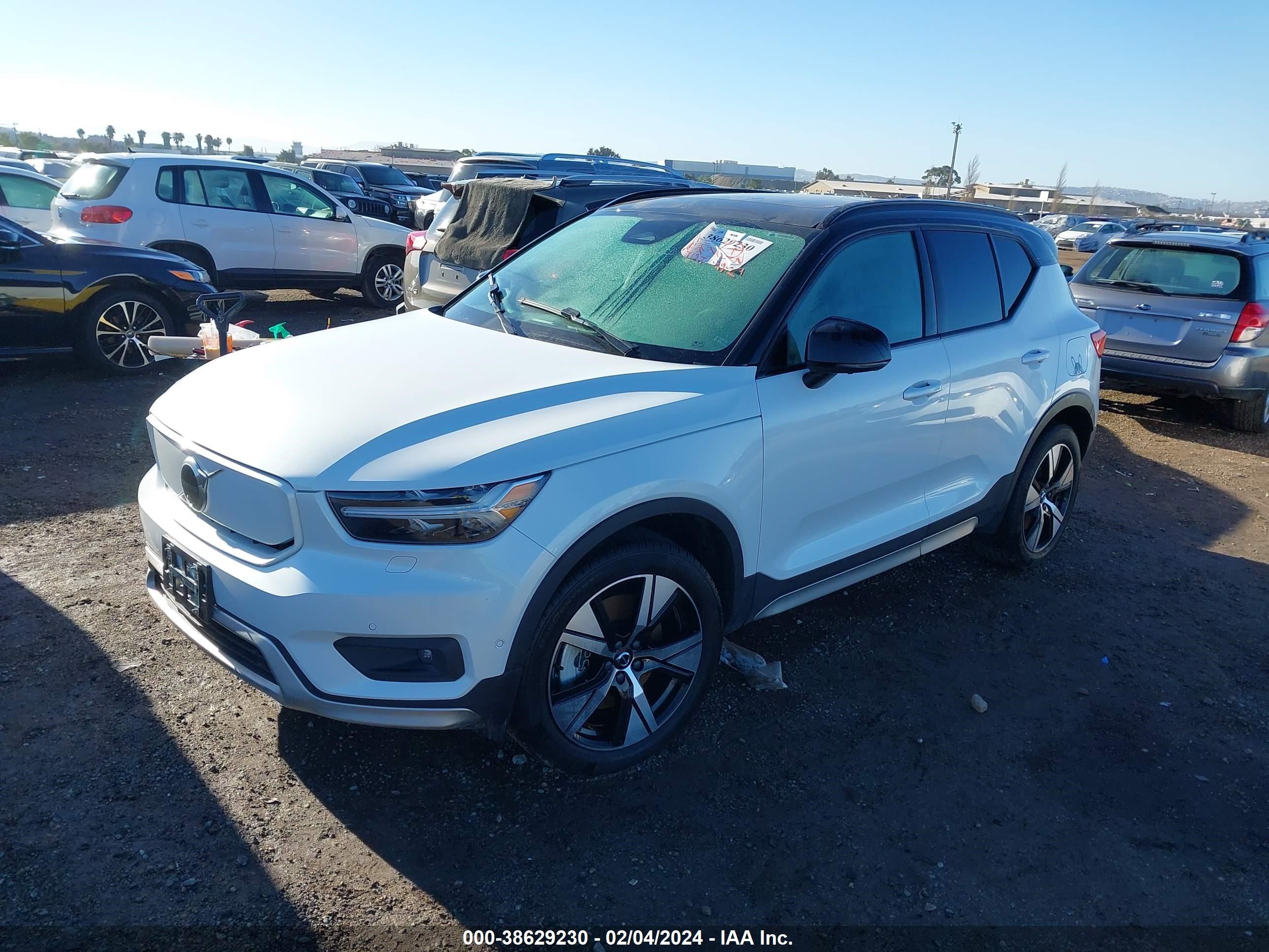 2022 Volvo Xc40 Recharge Pure Electric P8 Twin Plus vin: YV4ED3UR8N2687676
