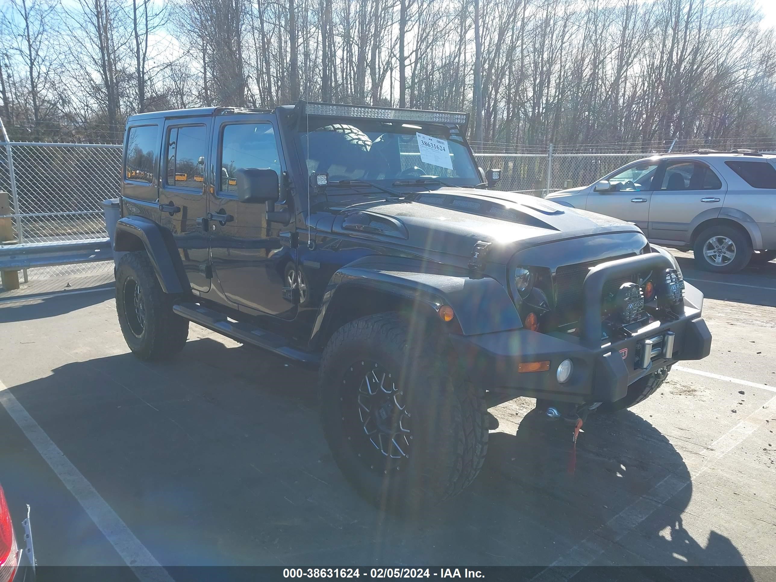 2012 Jeep Wrangler Unlimited Sahara vin: 1C4BJWEG7CL173404