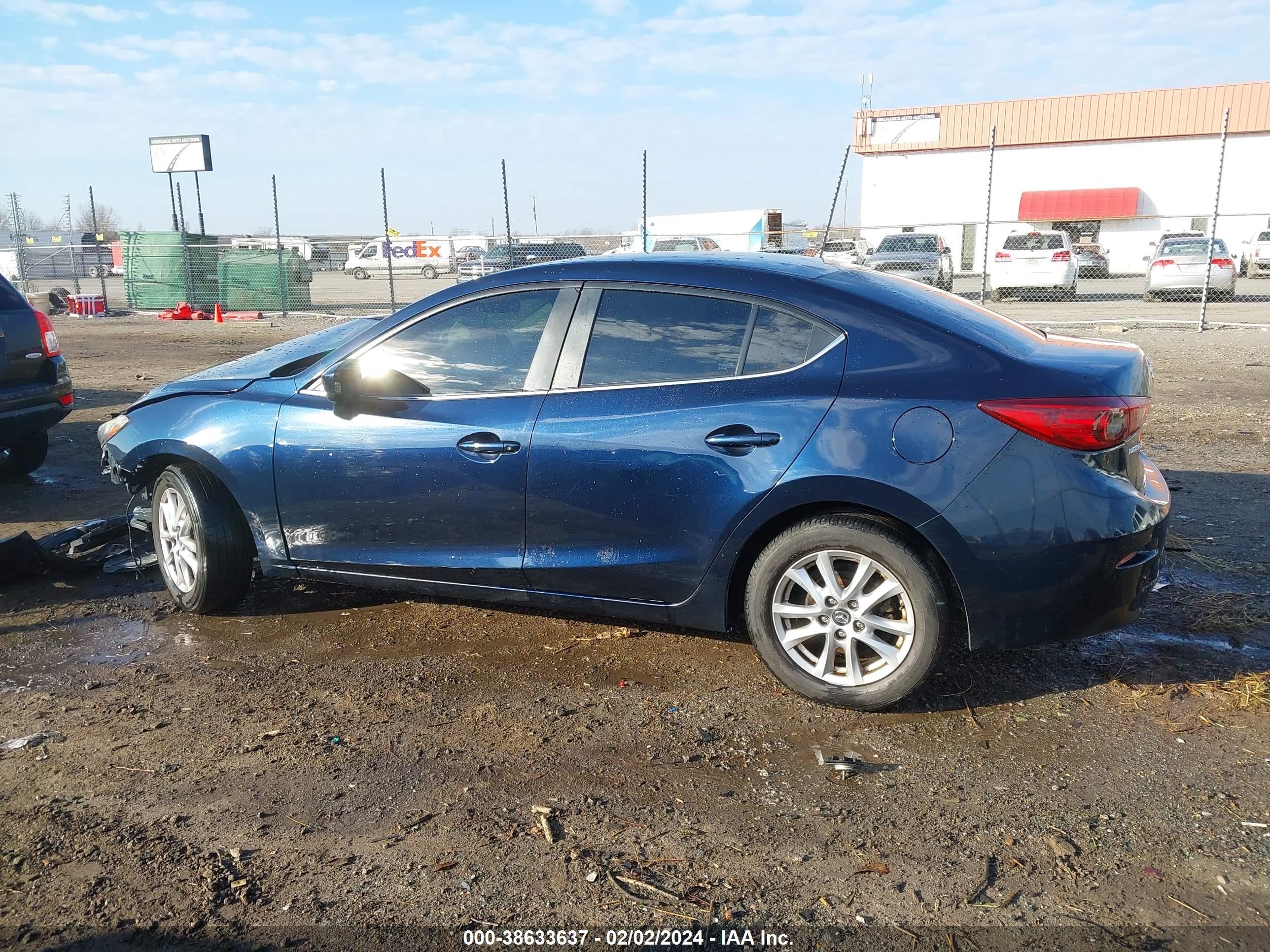 2016 Mazda Mazda3 I Sport vin: JM1BM1U73G1323070