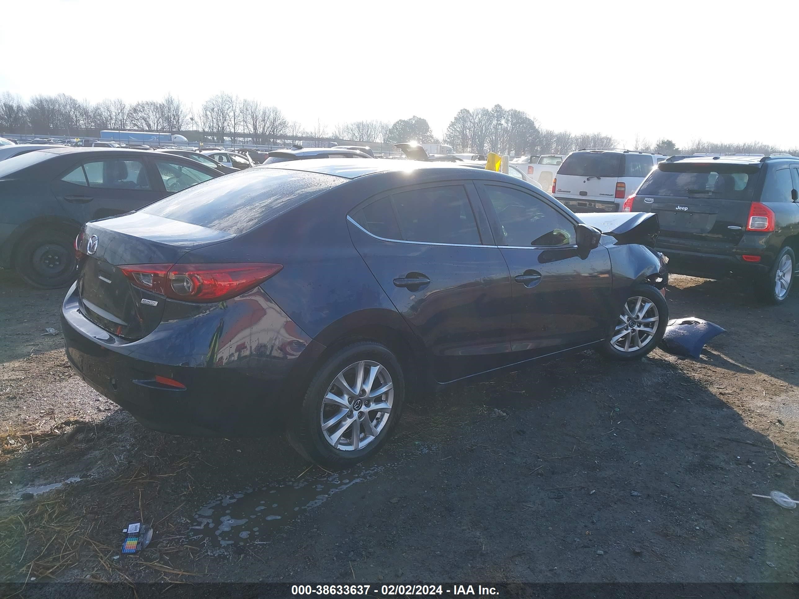 2016 Mazda Mazda3 I Sport vin: JM1BM1U73G1323070