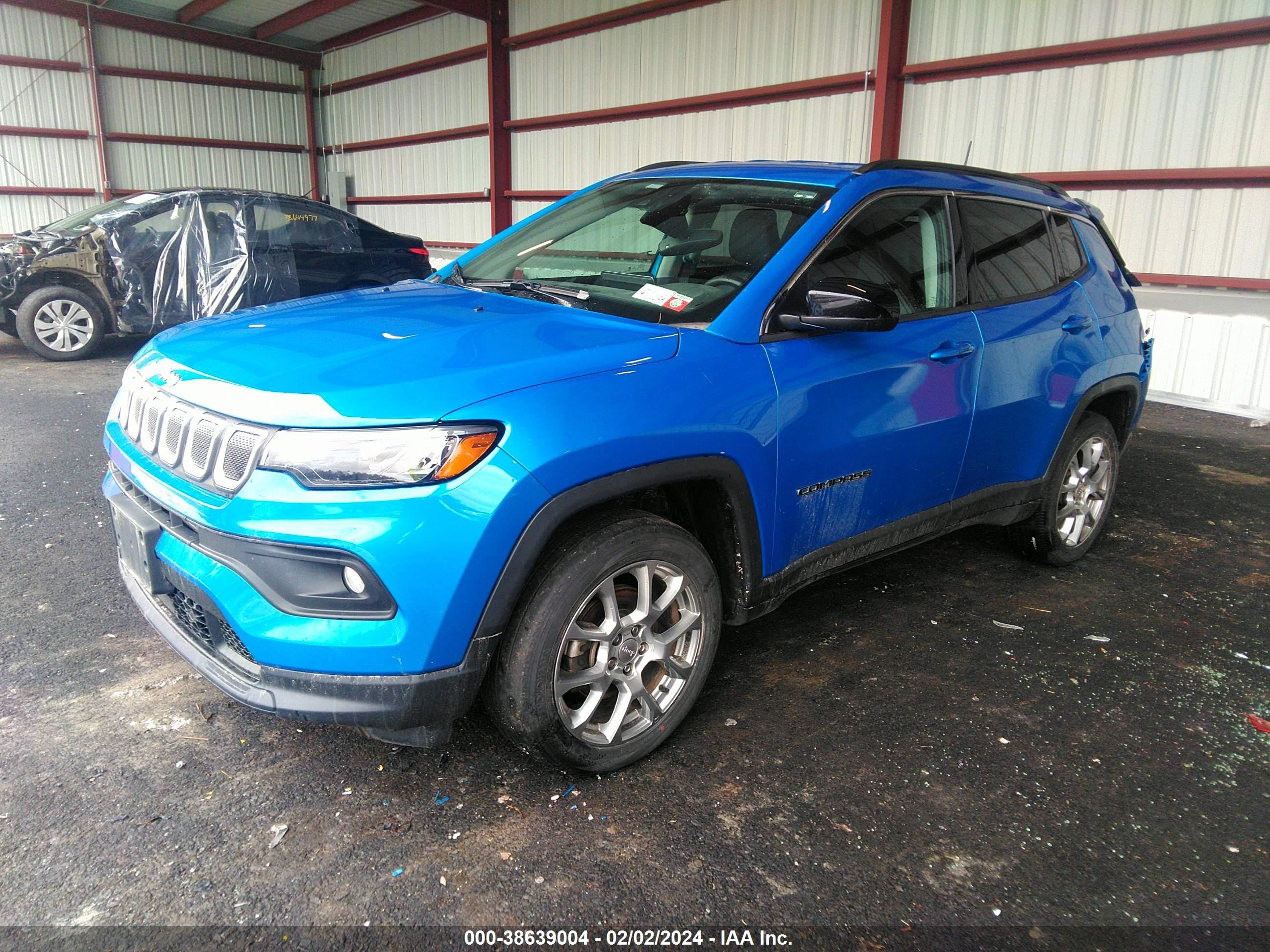 2022 Jeep Compass Latitude Lux 4X4 vin: 3C4NJDFB8NT152394