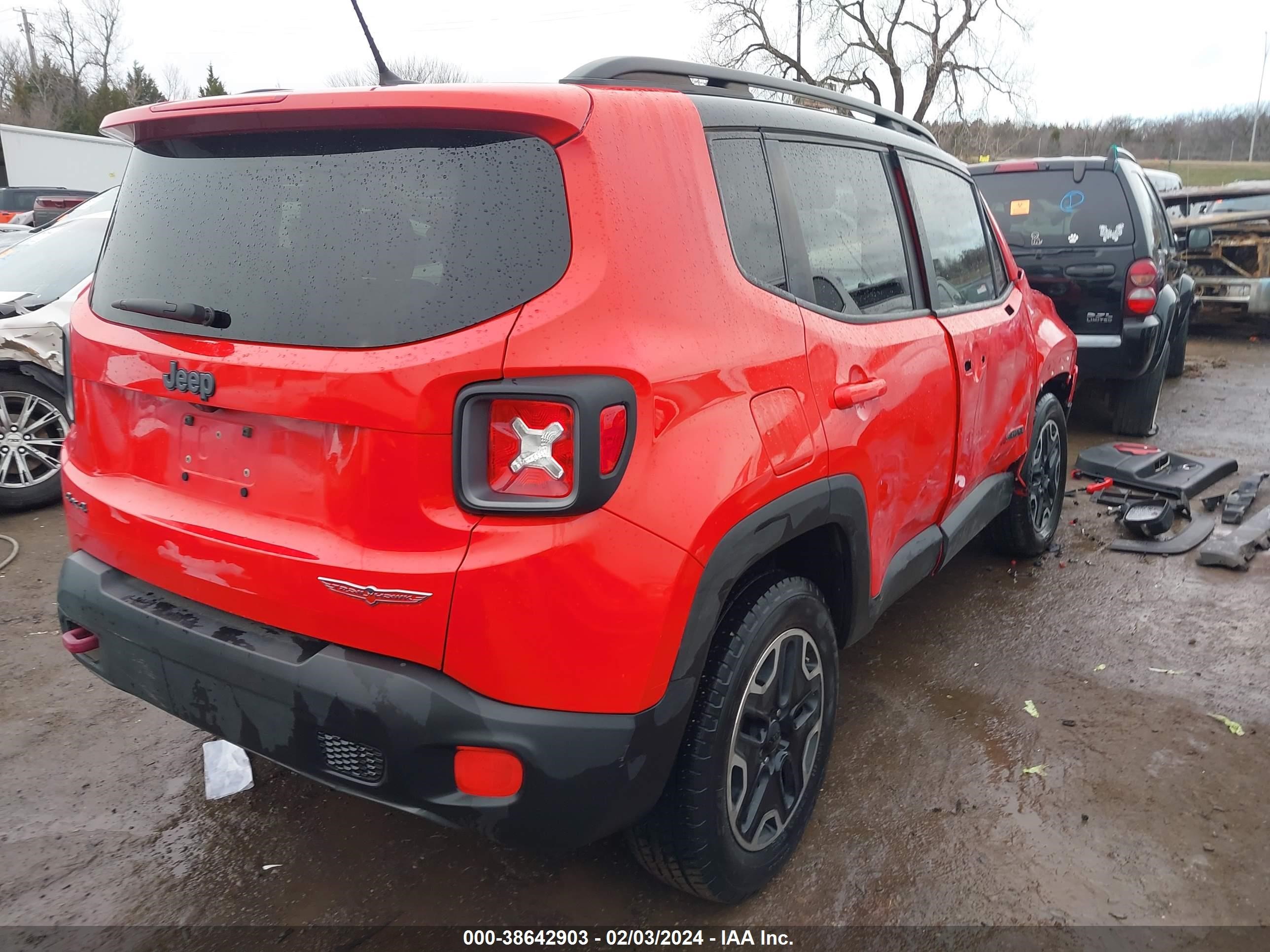 2017 Jeep Renegade Trailhawk 4X4 vin: ZACCJBCB5HPF70259