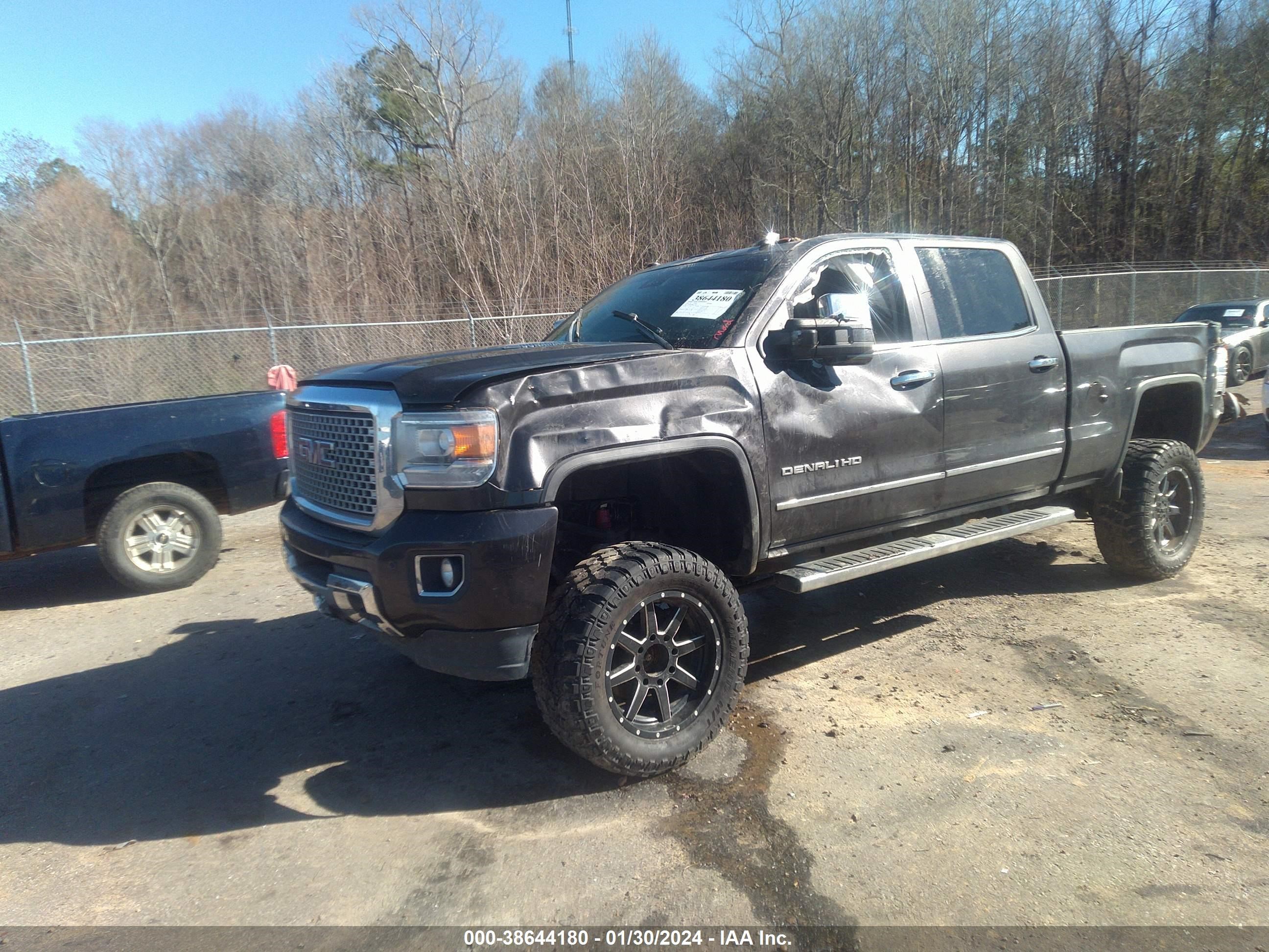 2016 GMC Sierra 2500Hd Denali vin: 1GT12UE80GF130307