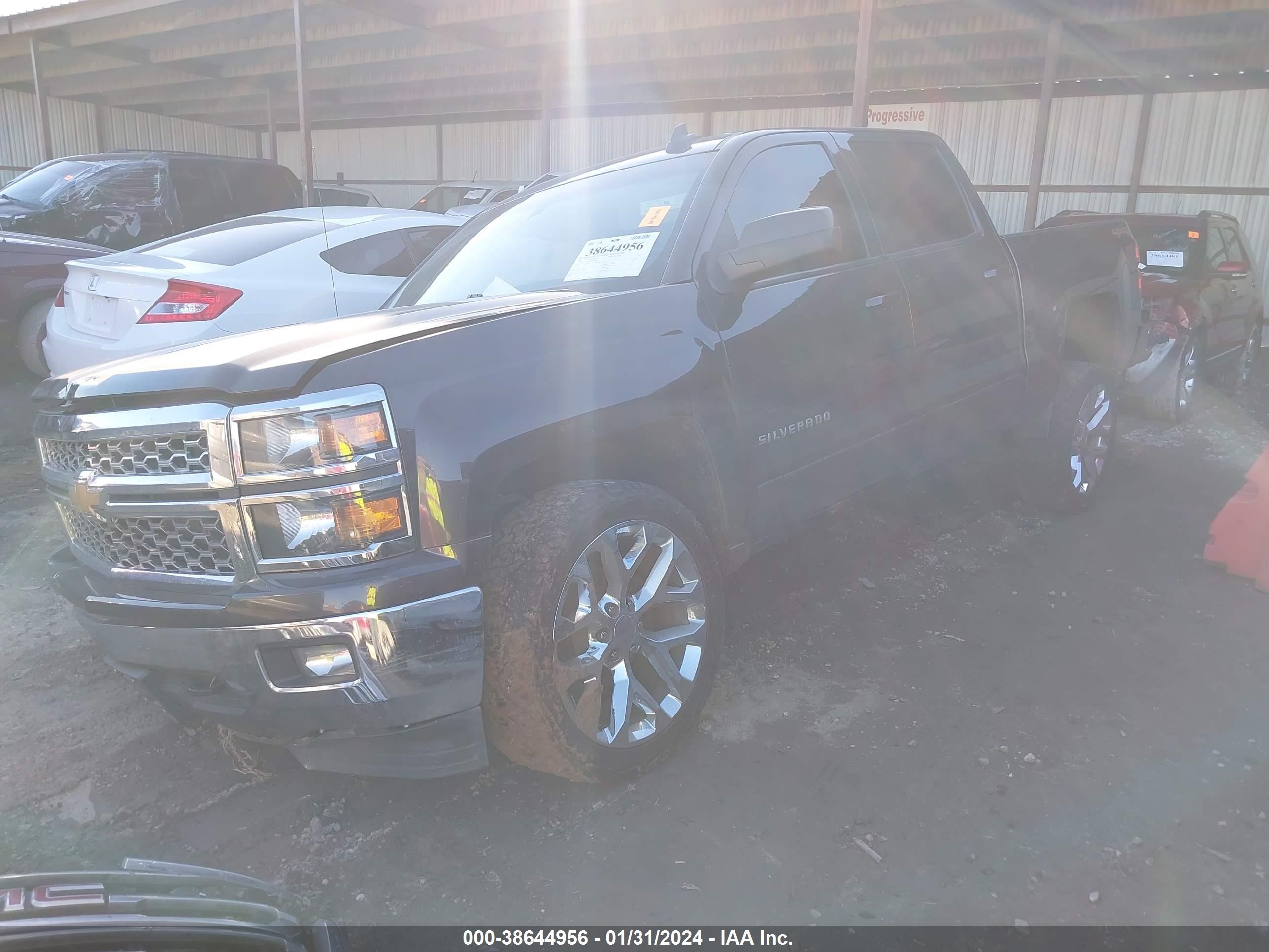 2015 Chevrolet Silverado 1500 1Lt vin: 3GCUKREC0FG123689