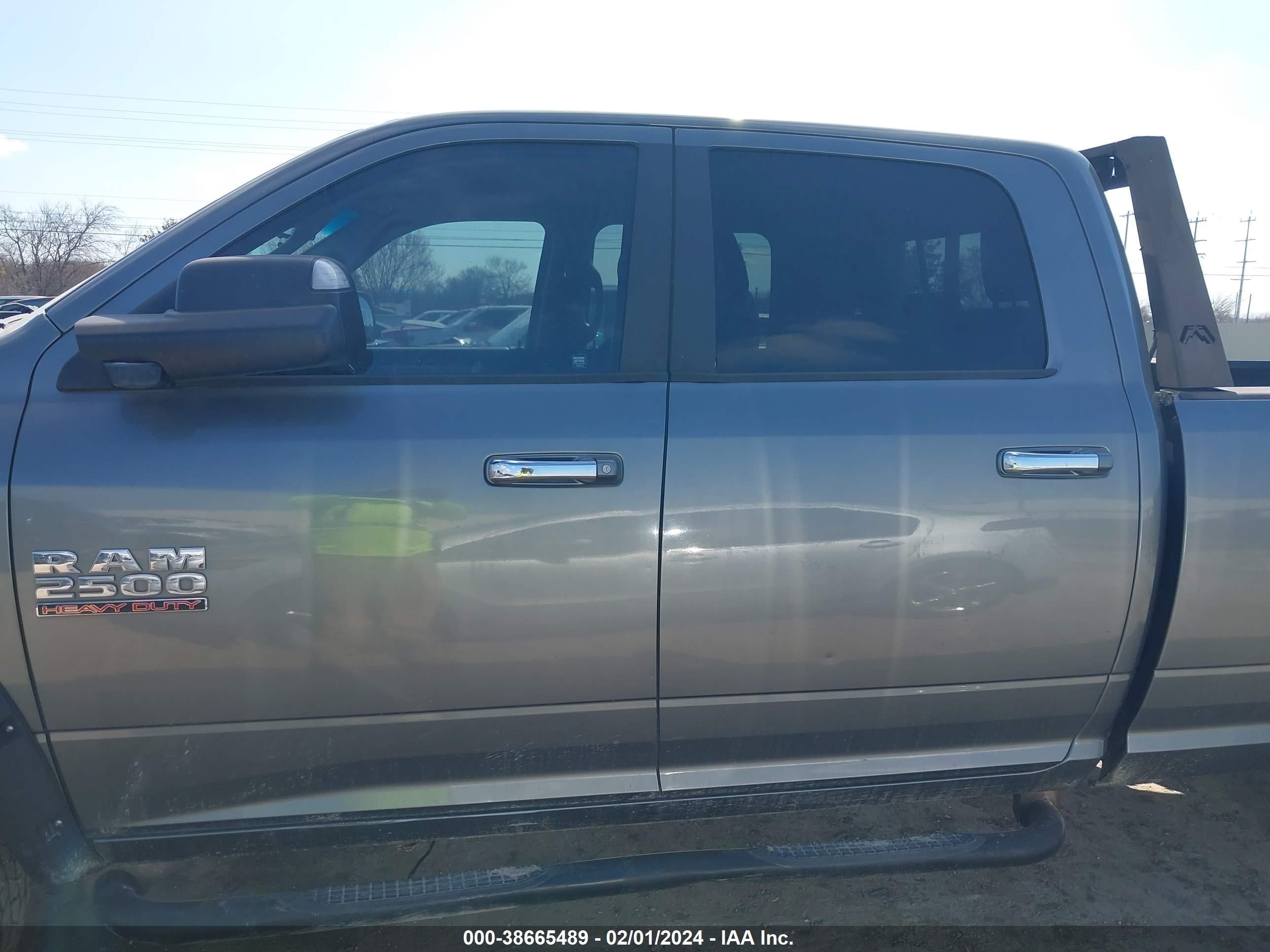 2013 Ram 2500 Slt vin: 3C6TR5J20DG563669